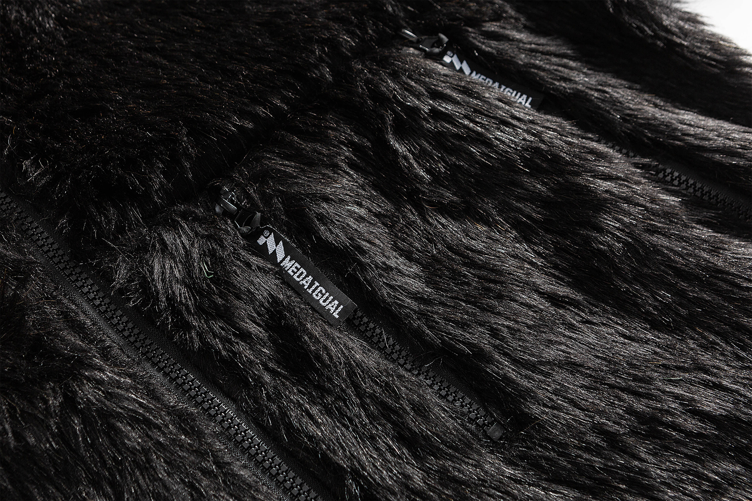 ME DA IGUAL Shaggy Multi-Pocket Faux Fur Jacket