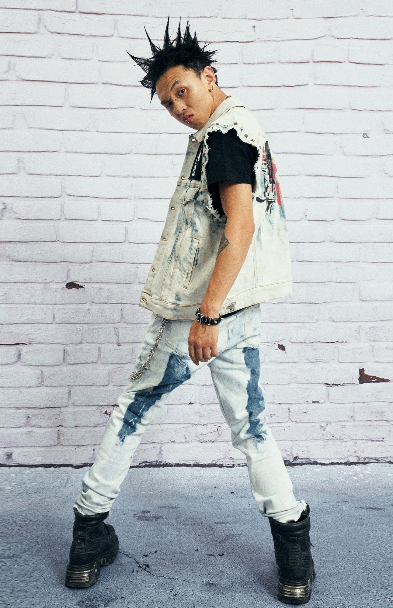 VENTUREK Distressed Washed Zippered Studded Slim Jeans, premium urban and streetwear designers apparel on PROJECTISR.com, VENTUREK