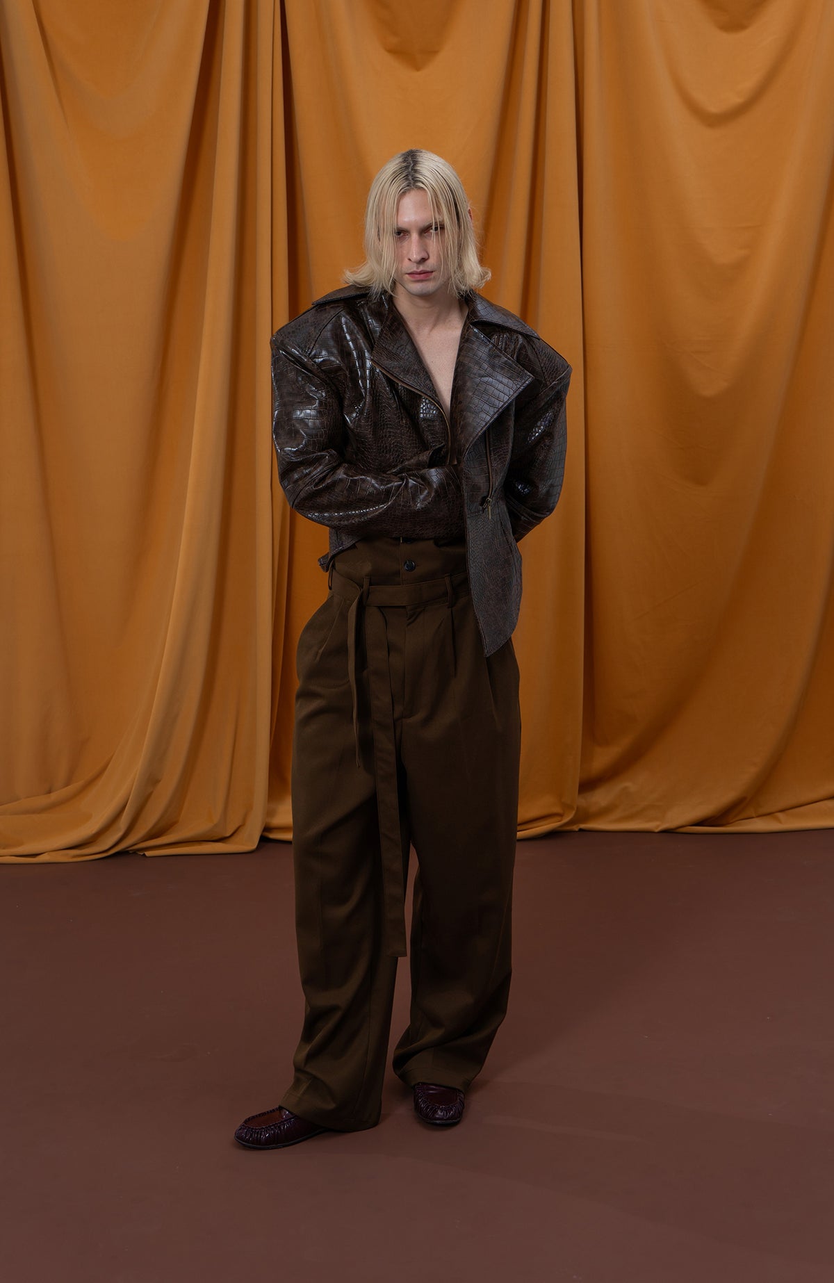 CLP Retro Wide-Leg Belted Trousers