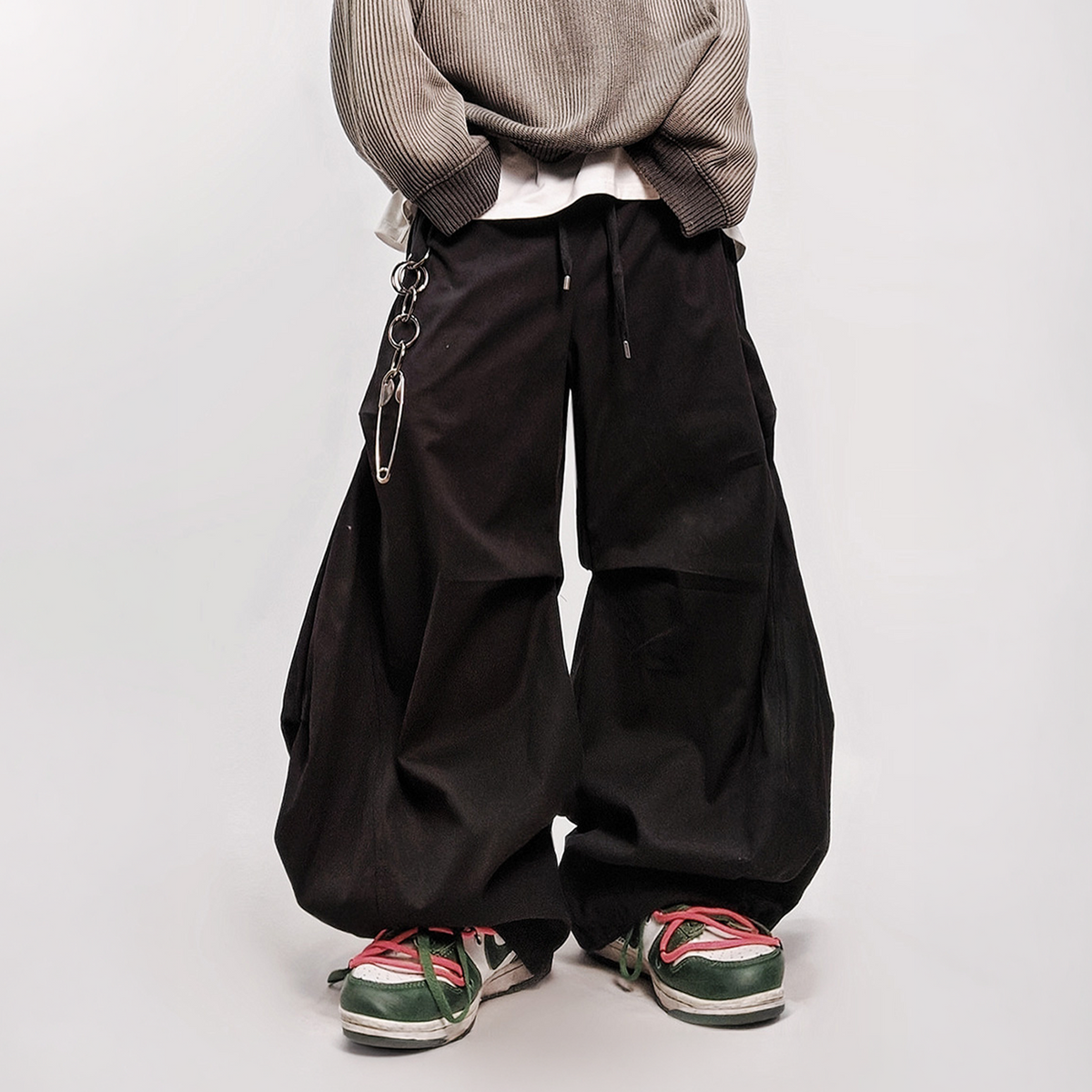 UUCSCC Pleated Wide-Leg Cargo Trousers