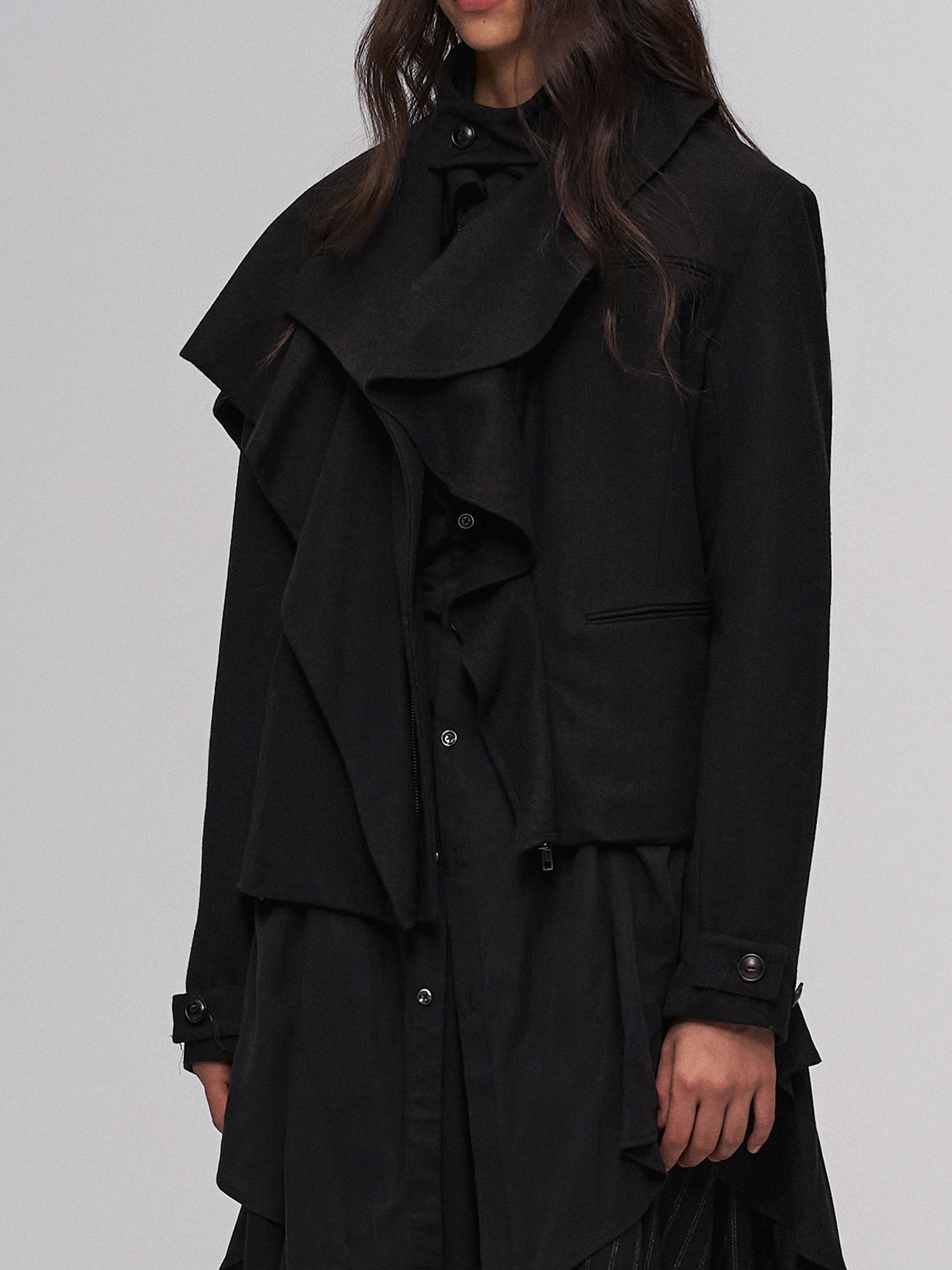 ILNya Nieternite Nifutur Layered Ruffle Wool-Blend Scarf-Wrap Coat