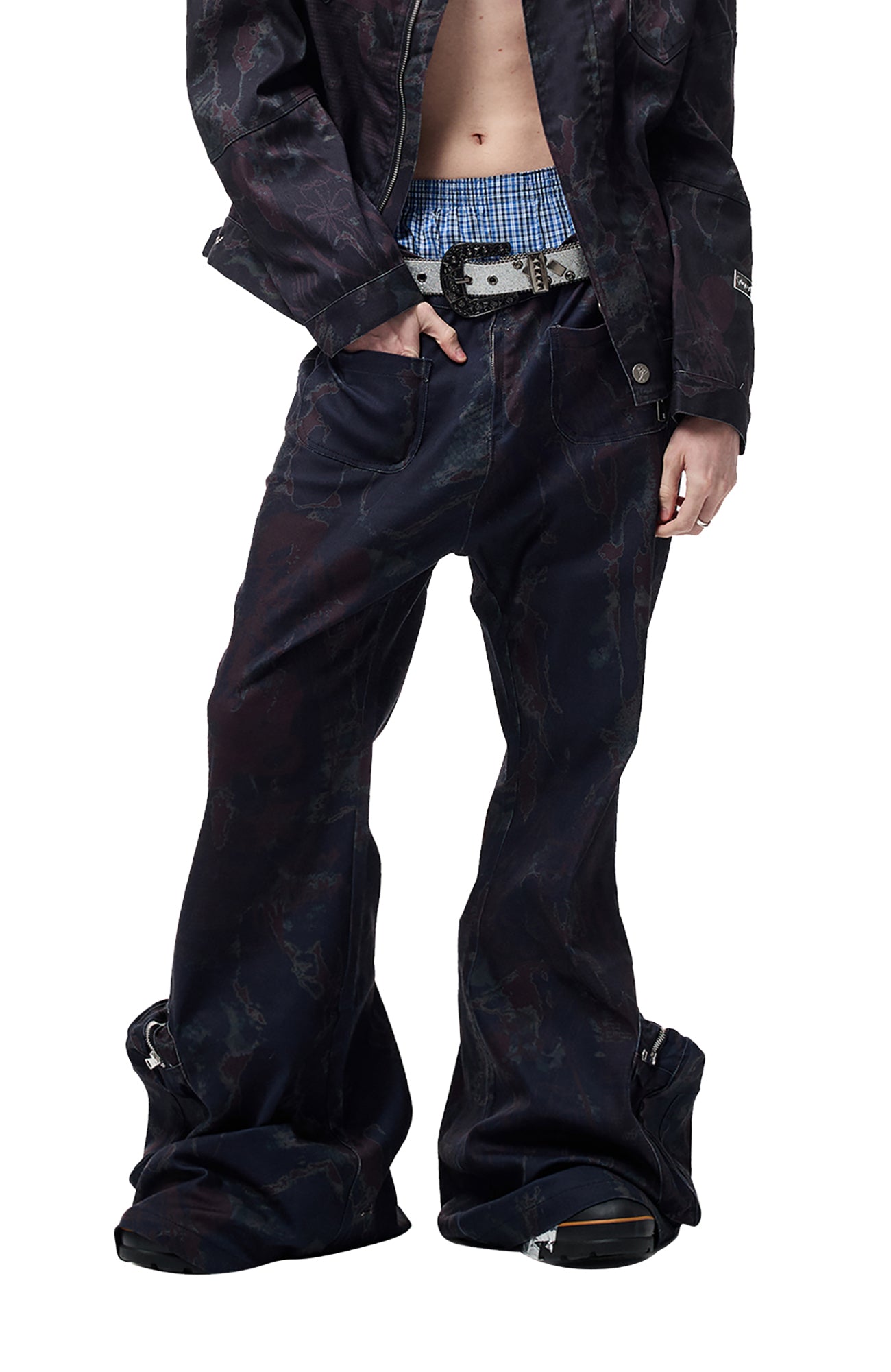 CYCYCY Abstract Graphic Cargo Flared Jeans