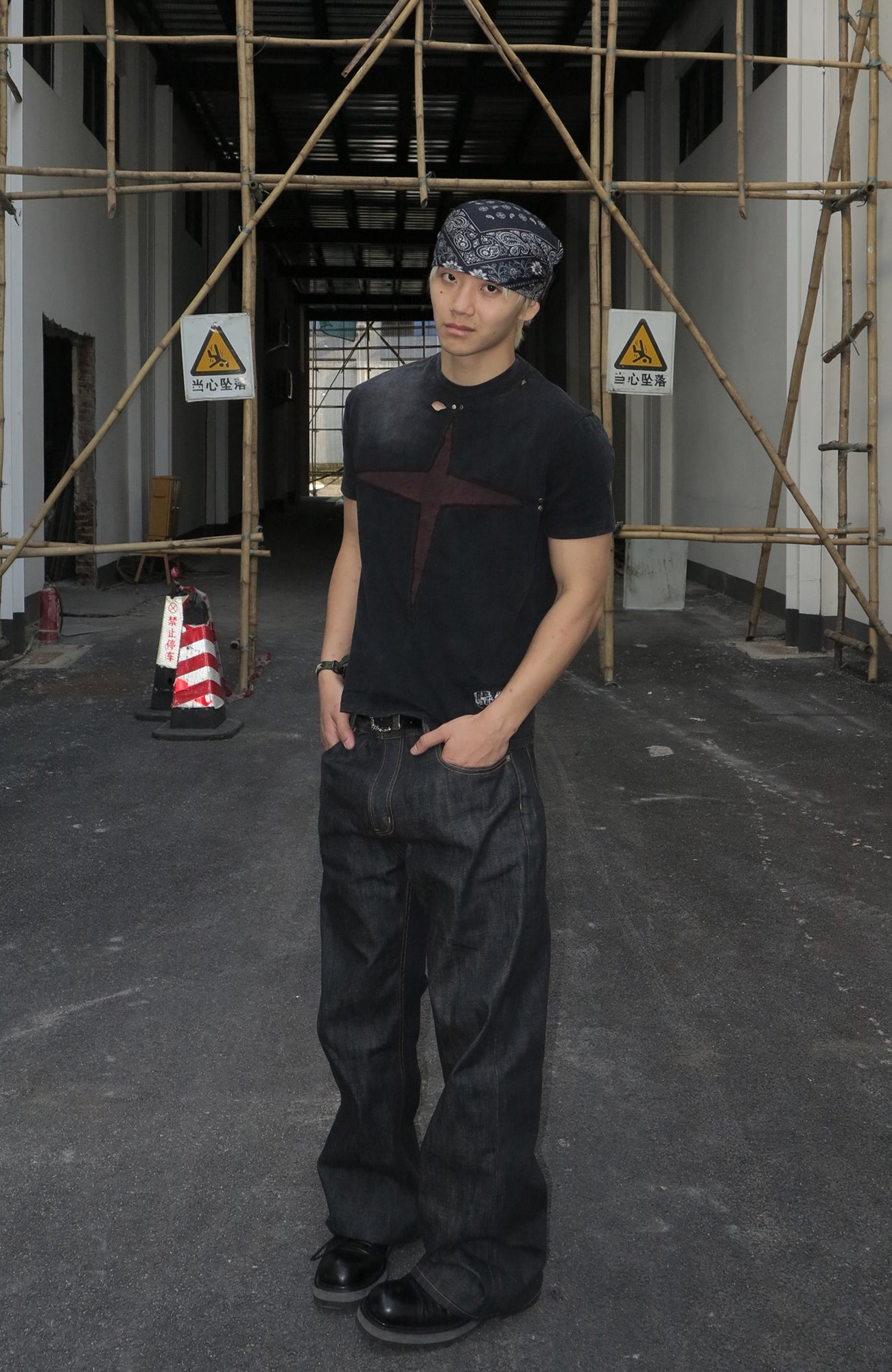DREAM BAND Gothic Cross Cutout Tee