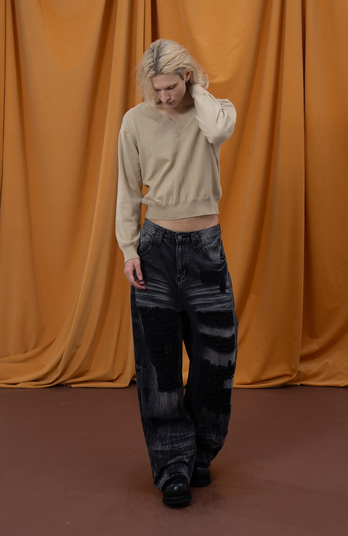 CLP Distressed Wide-Leg Washed Jeans