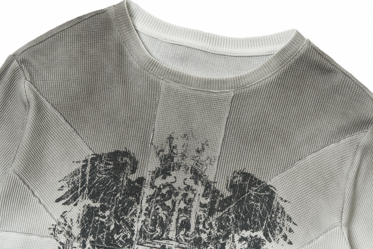 SAXGENWON Washed Graphic Frayed Long-Sleeve Tee