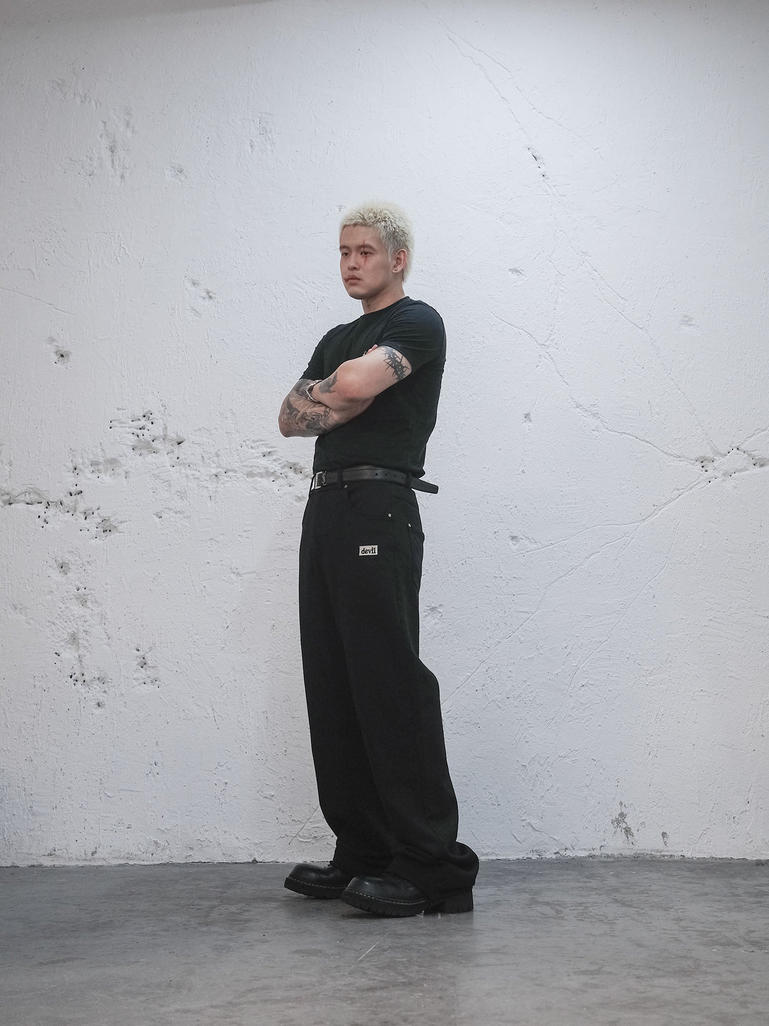 UNDERWATER Devil Embroidery Straight-Leg Pants