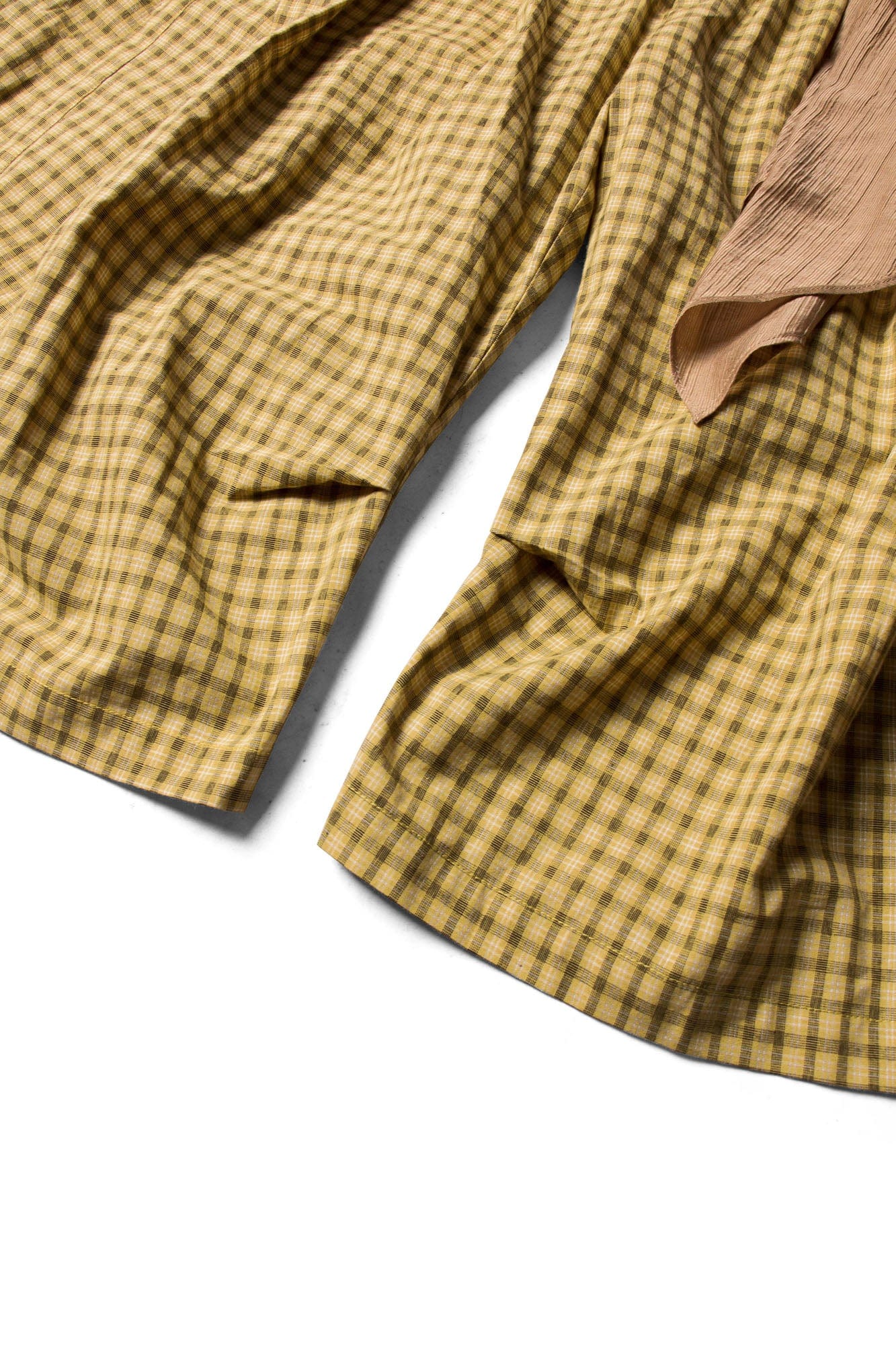 RELABEL Detachable Scarf Grid Pleated Shorts, premium urban and streetwear designers apparel on PROJECTISR.com, RELABEL