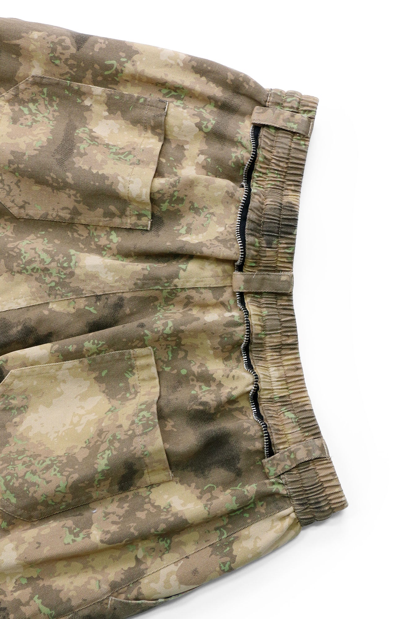 RELABEL Detachable Scarf Camo Leopard Panel Oversized Shorts, premium urban and streetwear designers apparel on PROJECTISR.com, RELABEL