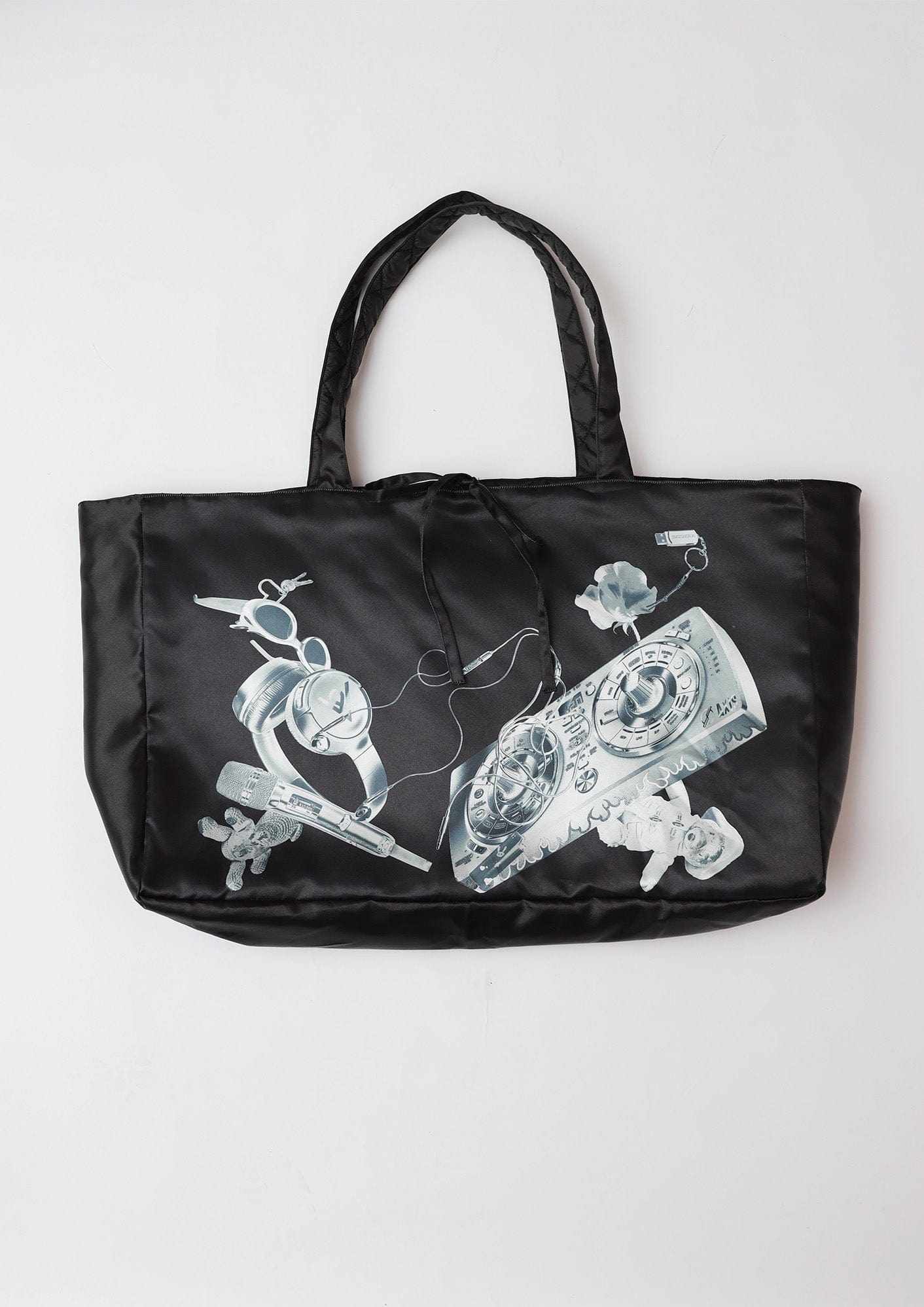 KADAKADA x AXIS Dual-Persona Graphic Reversible Tote Bag, premium urban and streetwear designers apparel on PROJECTISR.com, KADAKADA