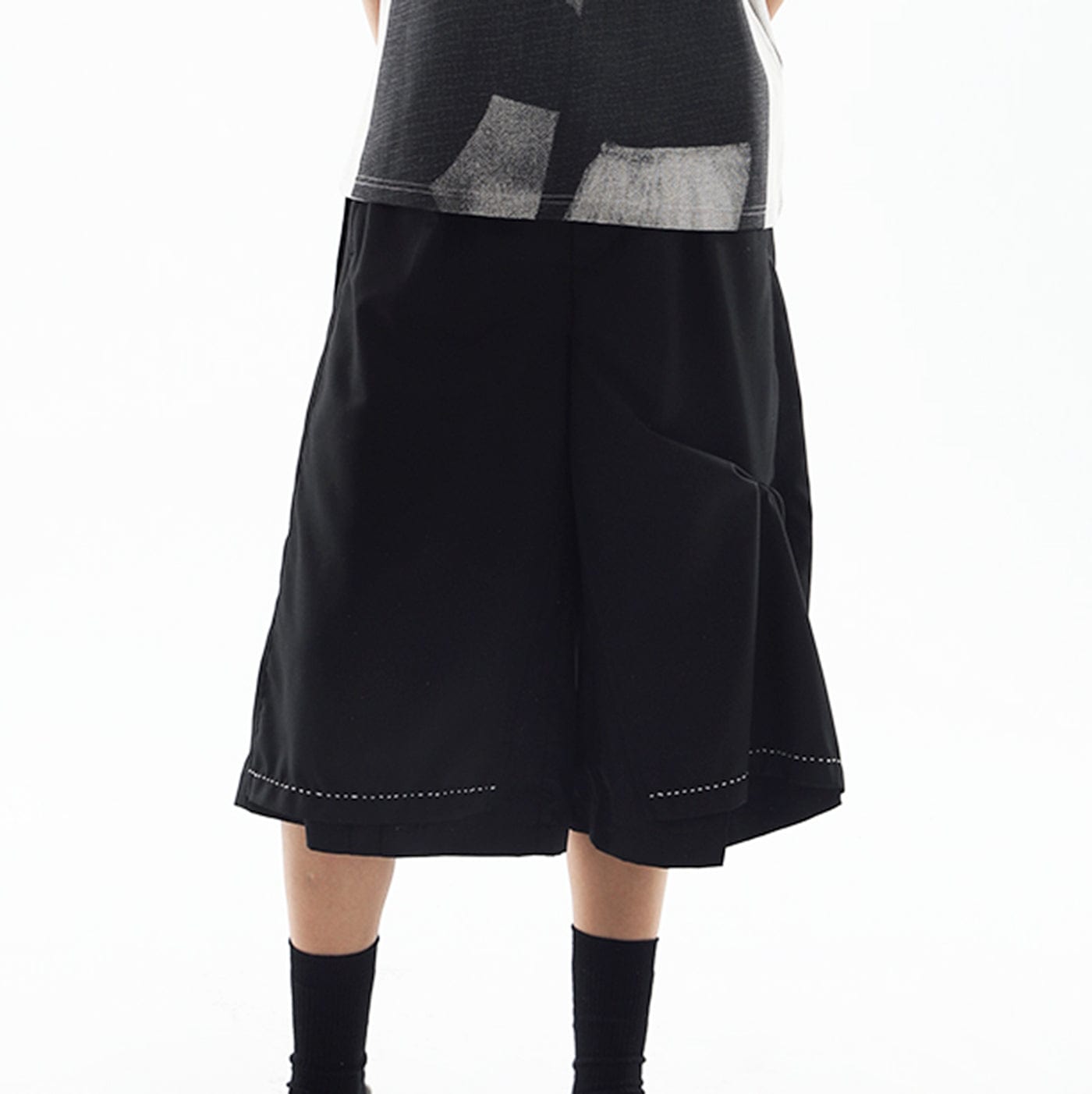 MIICHOUS Essential Pleated Oversize Shorts, premium urban and streetwear designers apparel on PROJECTISR.com, Miichous