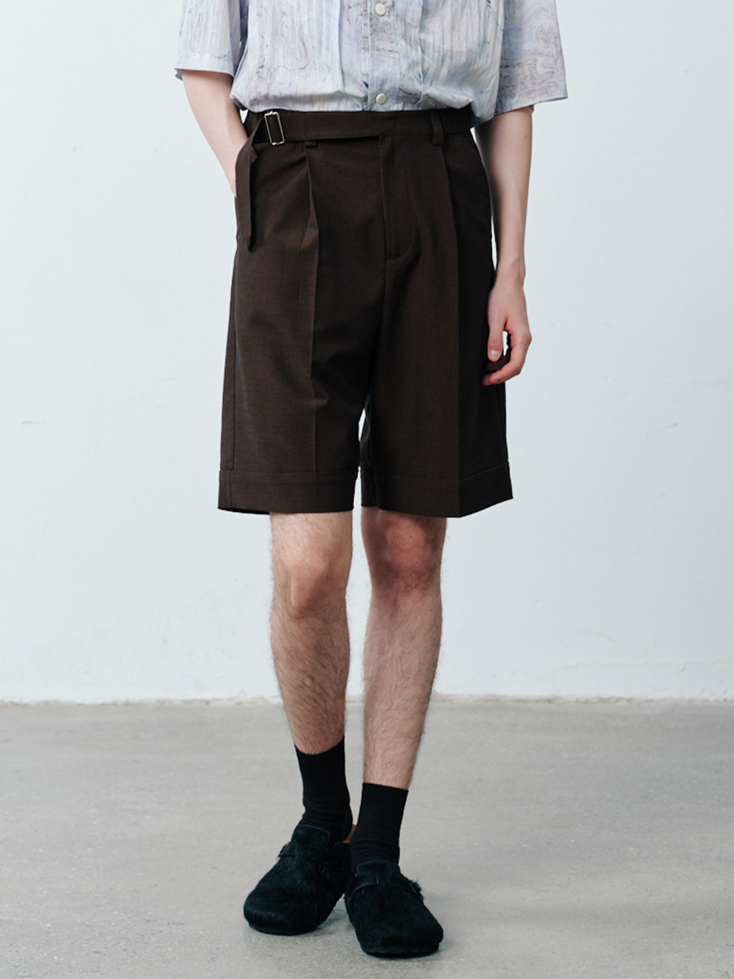 GRAINMUSTARD Pleated Linen-Blend Belt Tailored Shorts