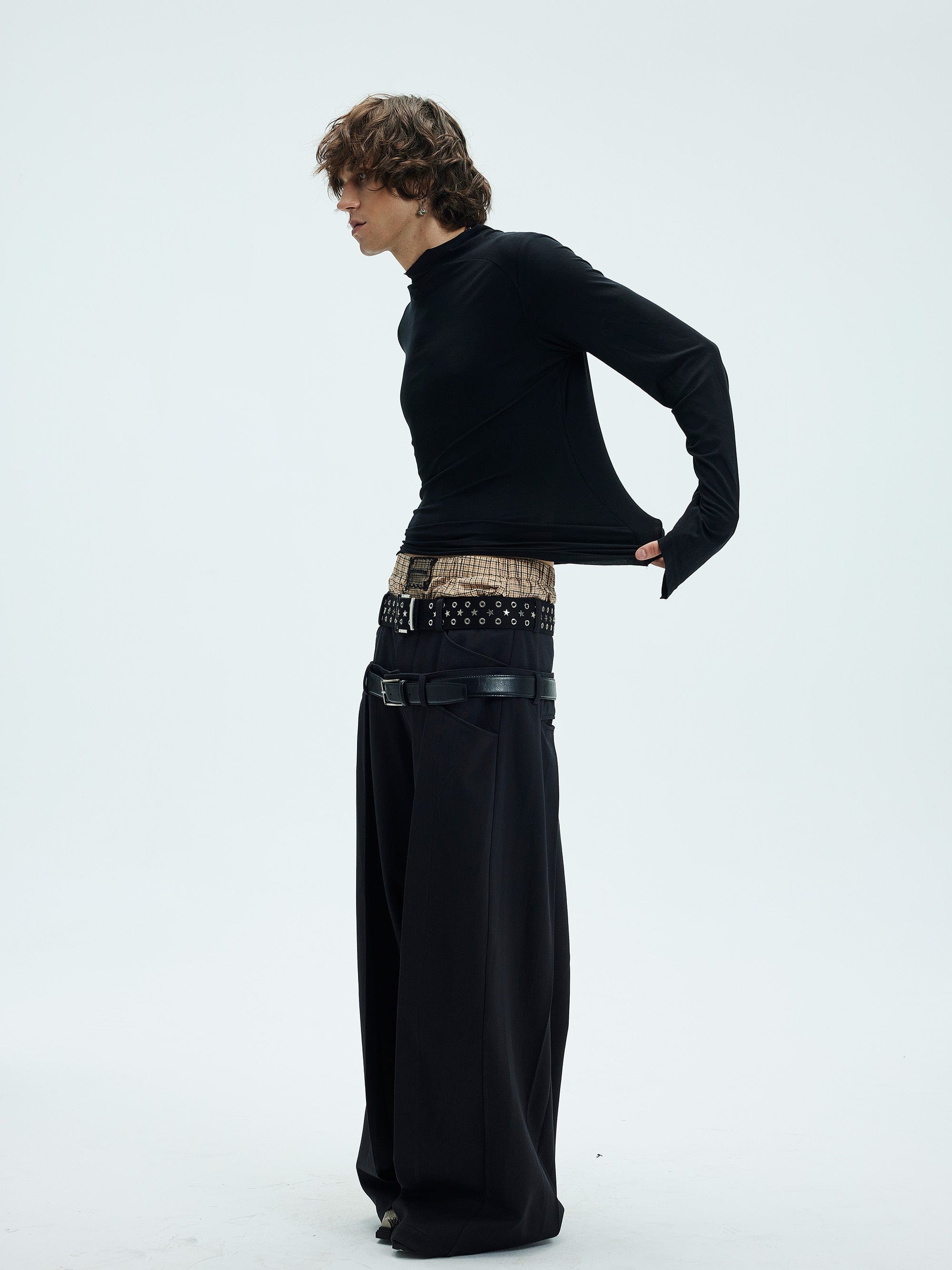 WHISTLEHUNTER Asymmetric Slim Long-Sleeve T-Shirt, premium urban and streetwear designers apparel on PROJECTISR.com, WHISTLEHUNTER
