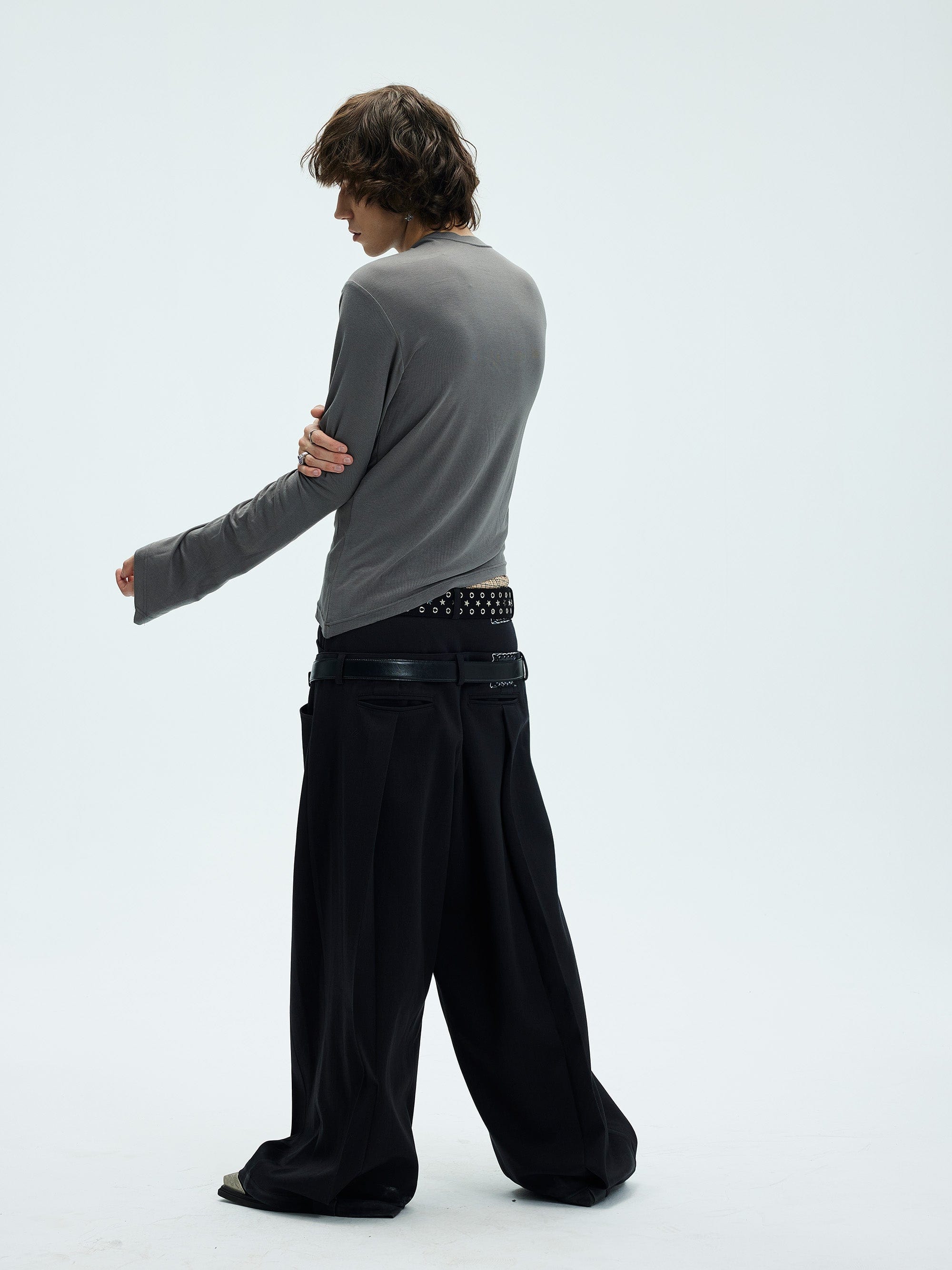 WHISTLEHUNTER Asymmetric Slim Long-Sleeve T-Shirt, premium urban and streetwear designers apparel on PROJECTISR.com, WHISTLEHUNTER