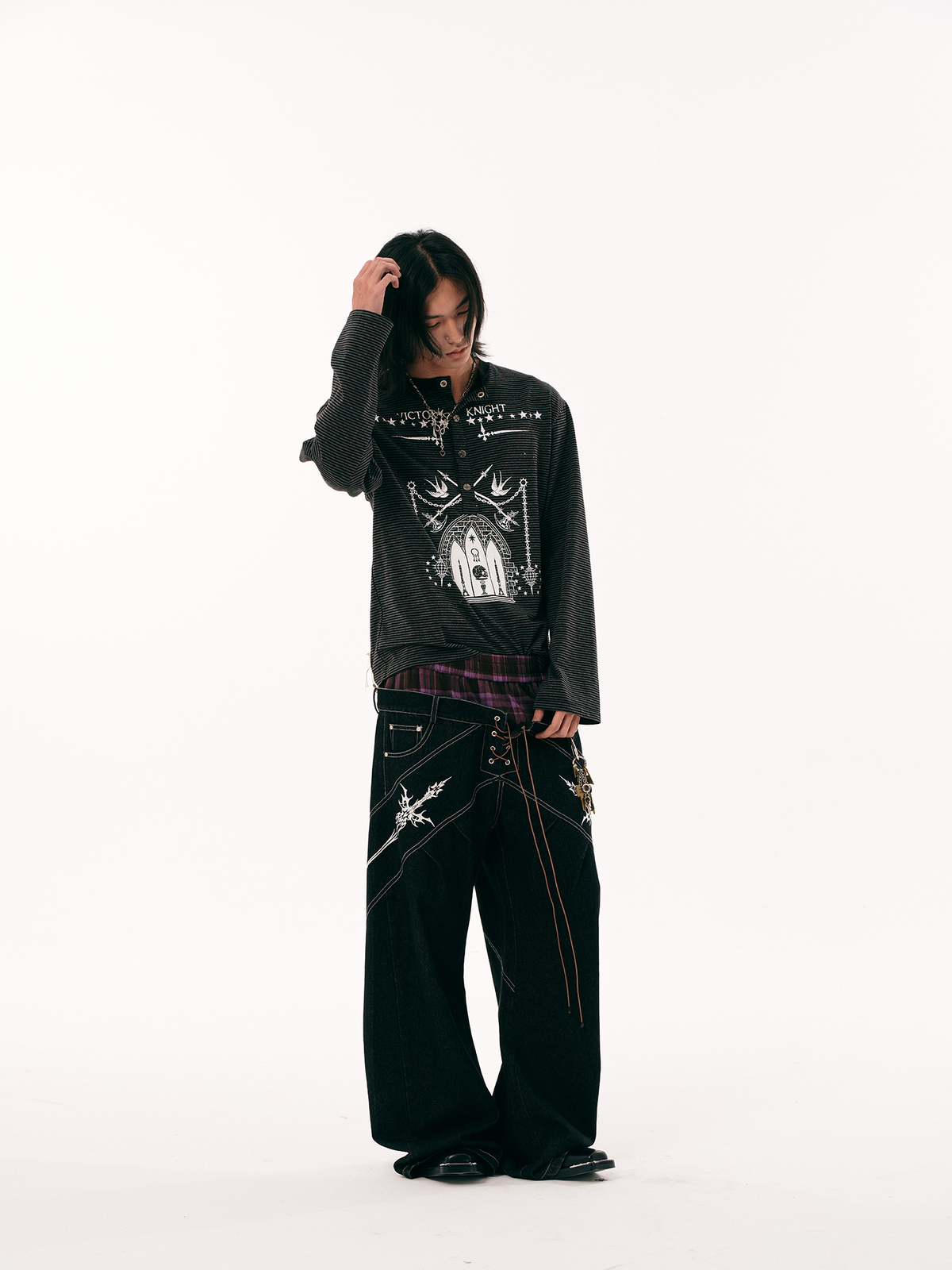 PASET Embroidered Spliced Tie Detail Slim Jeans