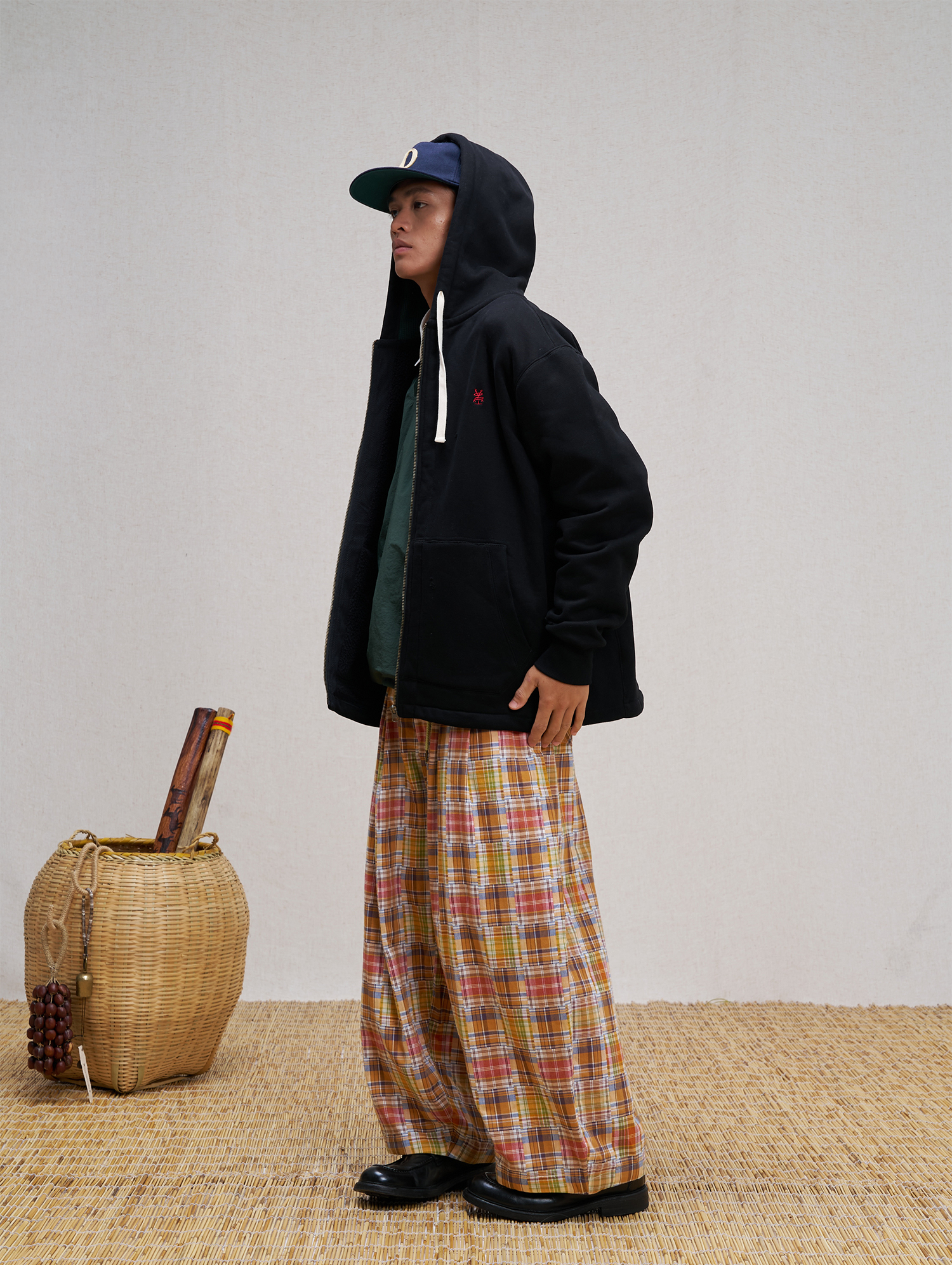 UNLIMITED MOTE Embroidered Waffle Lining Drawstring Hood Jacket