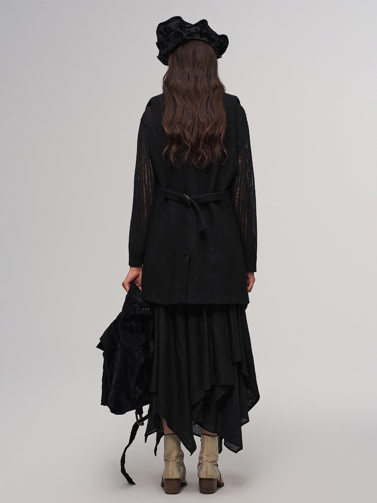 ILNya Nieternite Nifutur Distressed Frayed Petal-Collar Vest