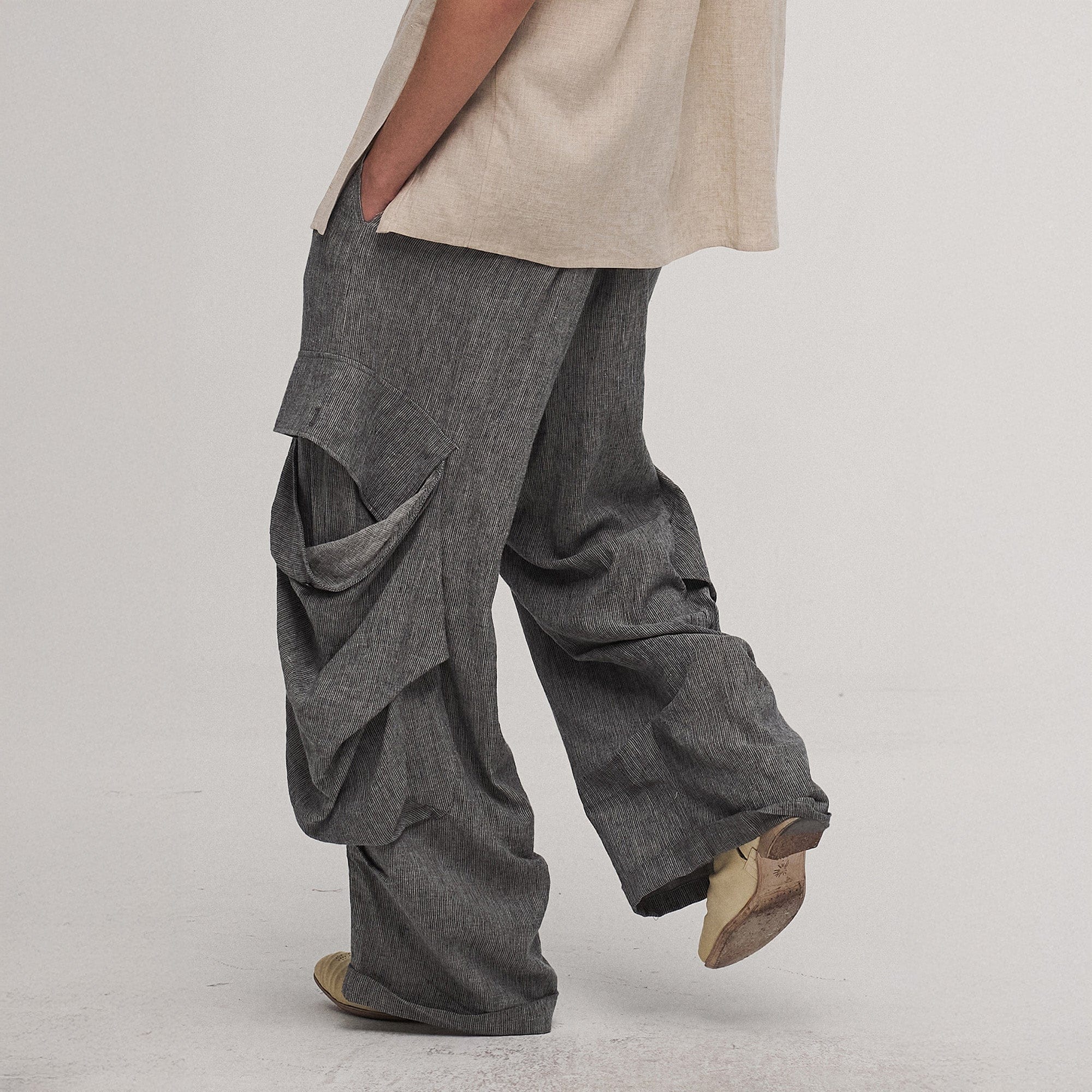 ILNya Nieternite Nifutur Big Pockets Cotton-Linen Wide-Leg Pants, premium urban and streetwear designers apparel on PROJECTISR.com, ILNya Nieternite Nifutur