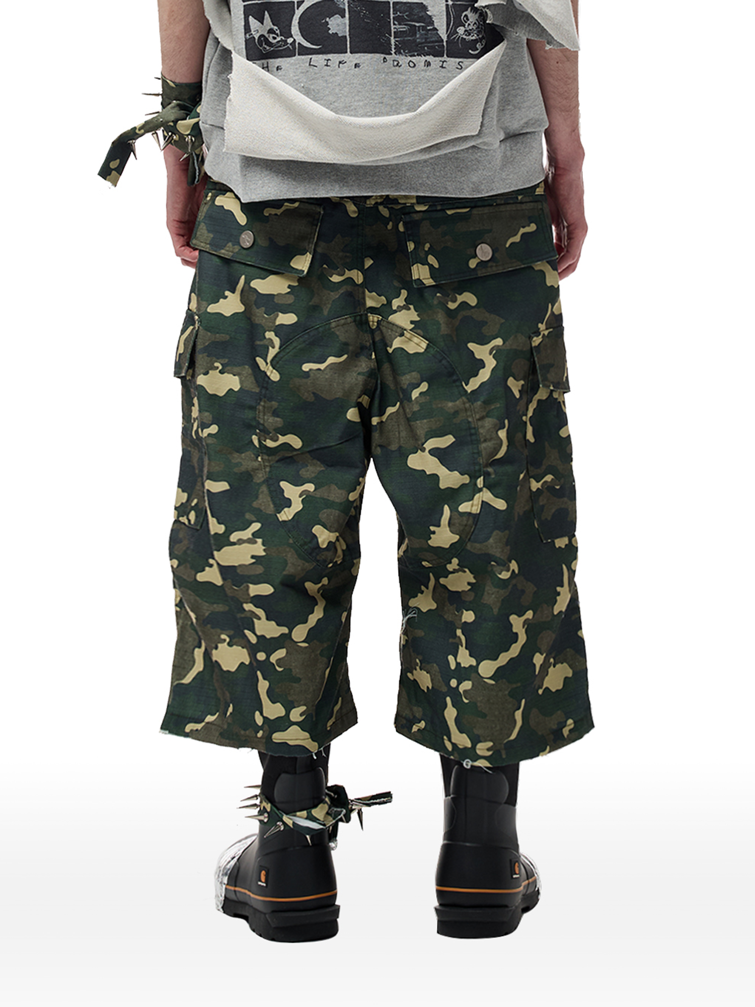 CYCYCY Camo Wide-Leg Cargo Shorts