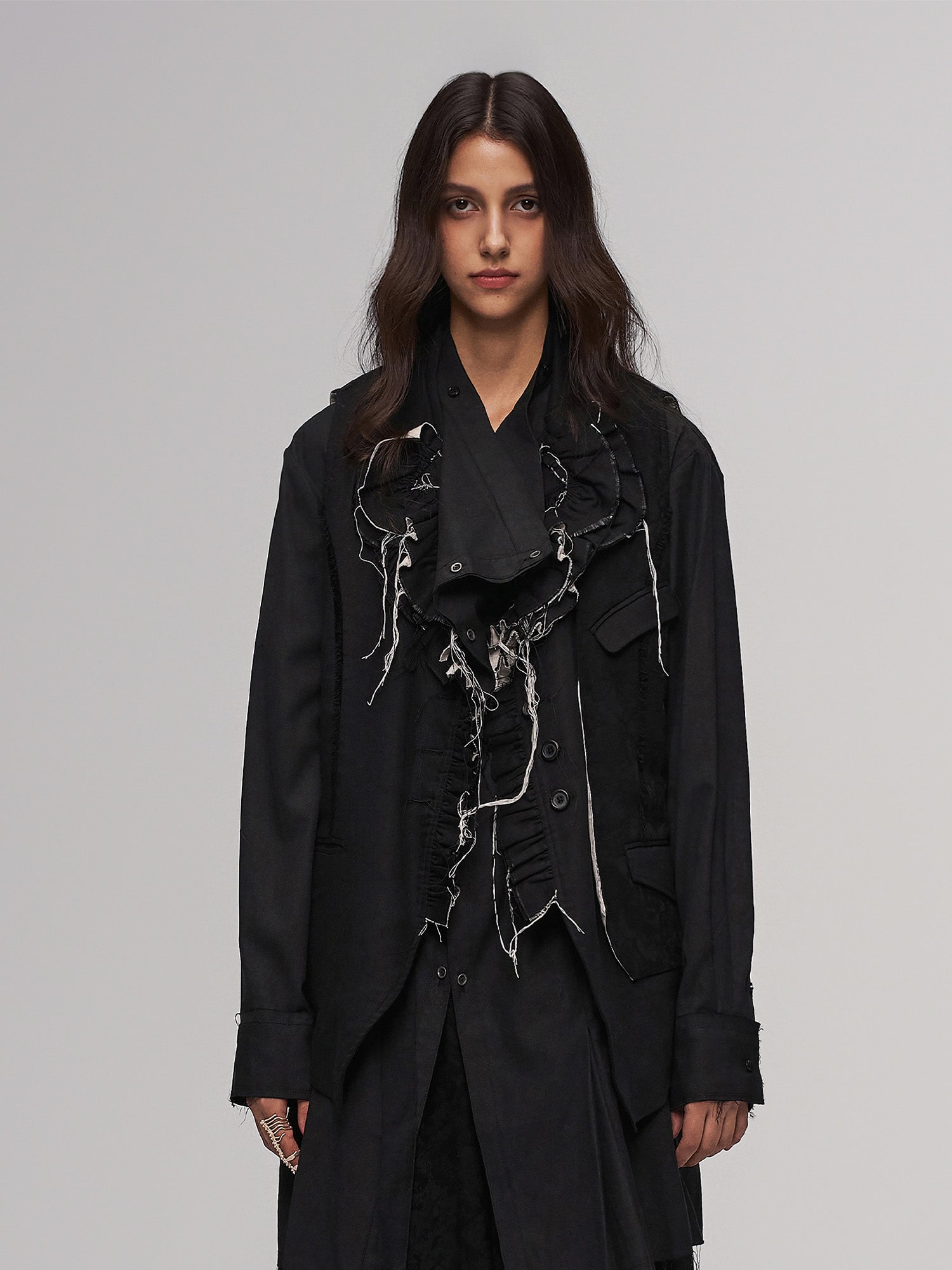 ILNya Nieternite Nifutur Distressed Frayed Petal-Collar Vest