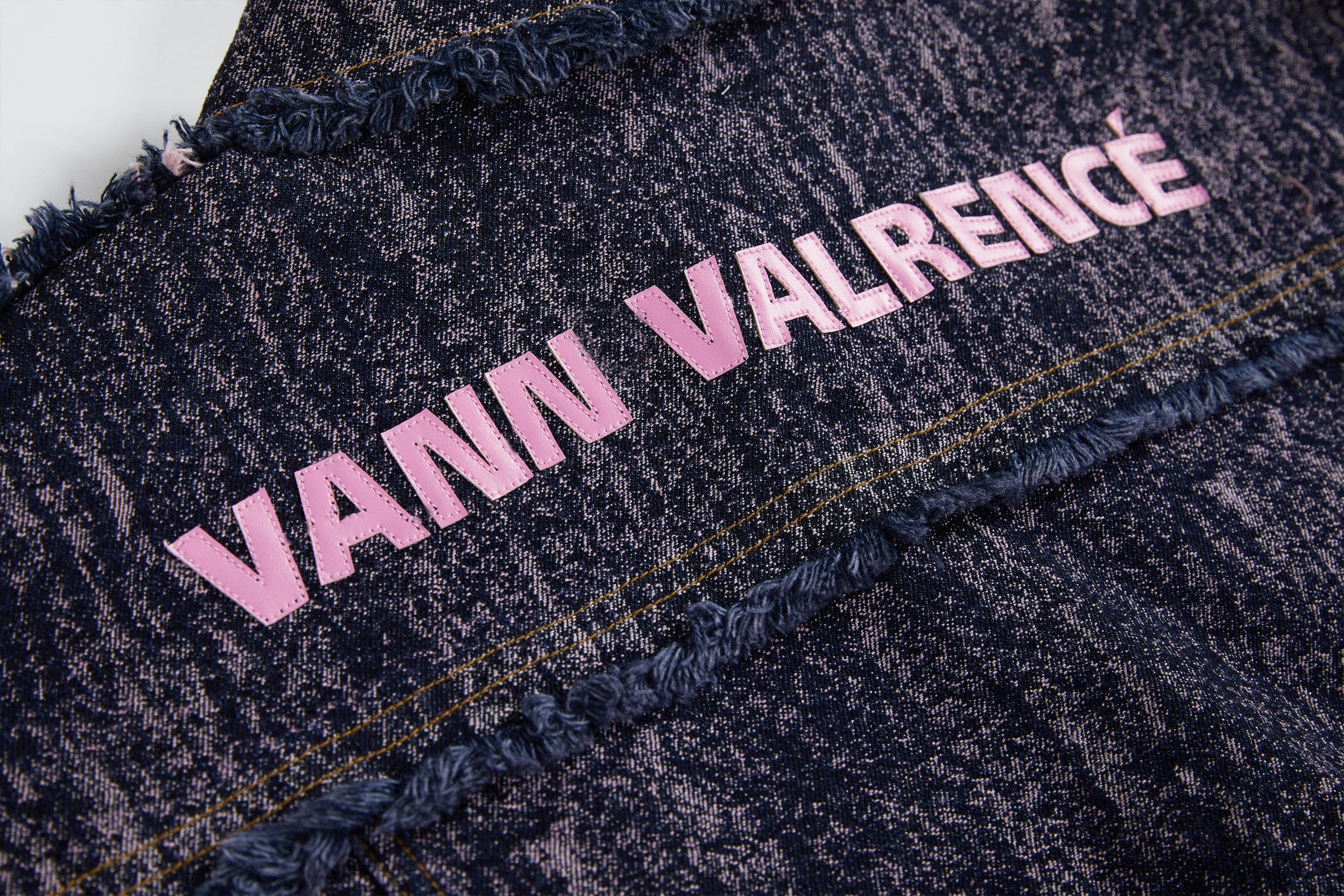 VANN VALRENCE Distressed Frayed Cropped Denim Jacket