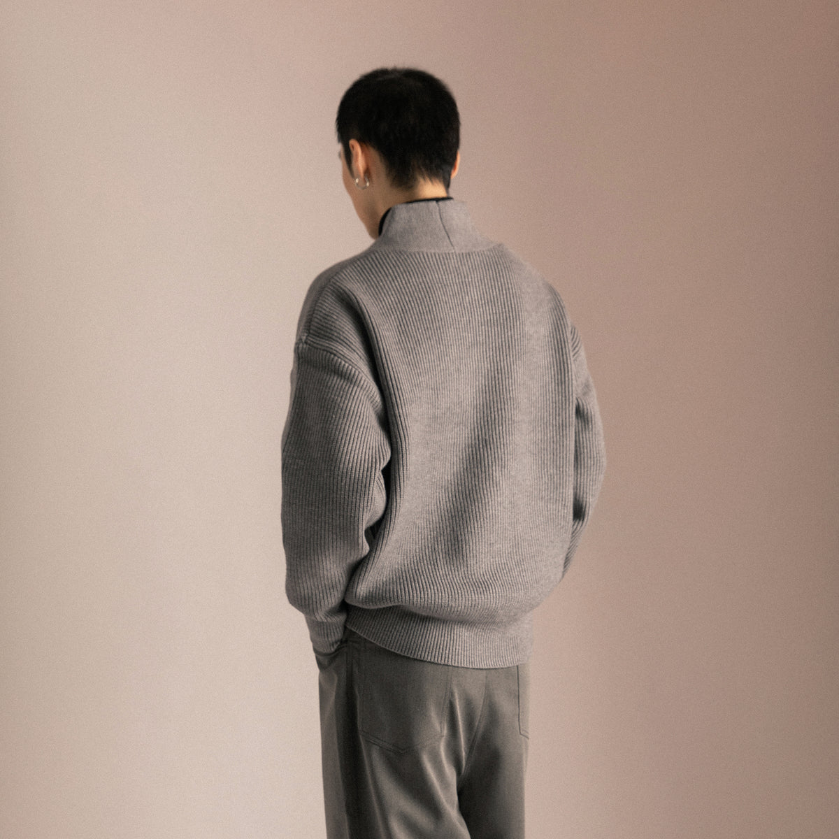 SAMMOKONPA Oversized V-Neck Sweater