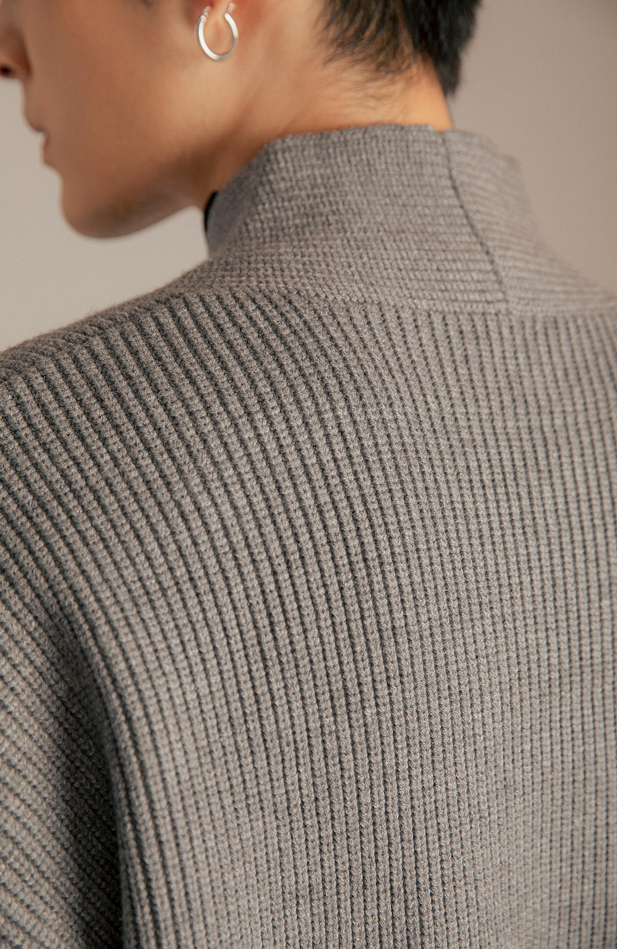 SAMMOKONPA Oversized V-Neck Sweater