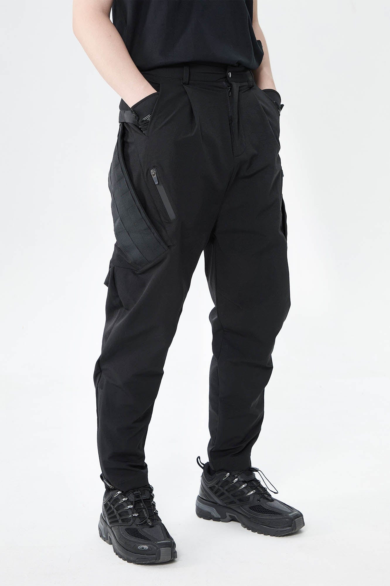SILENSTORM Modern Tactical Multi-Pocket Pleated Pants, premium urban and streetwear designers apparel on PROJECTISR.com, SILENSTORM