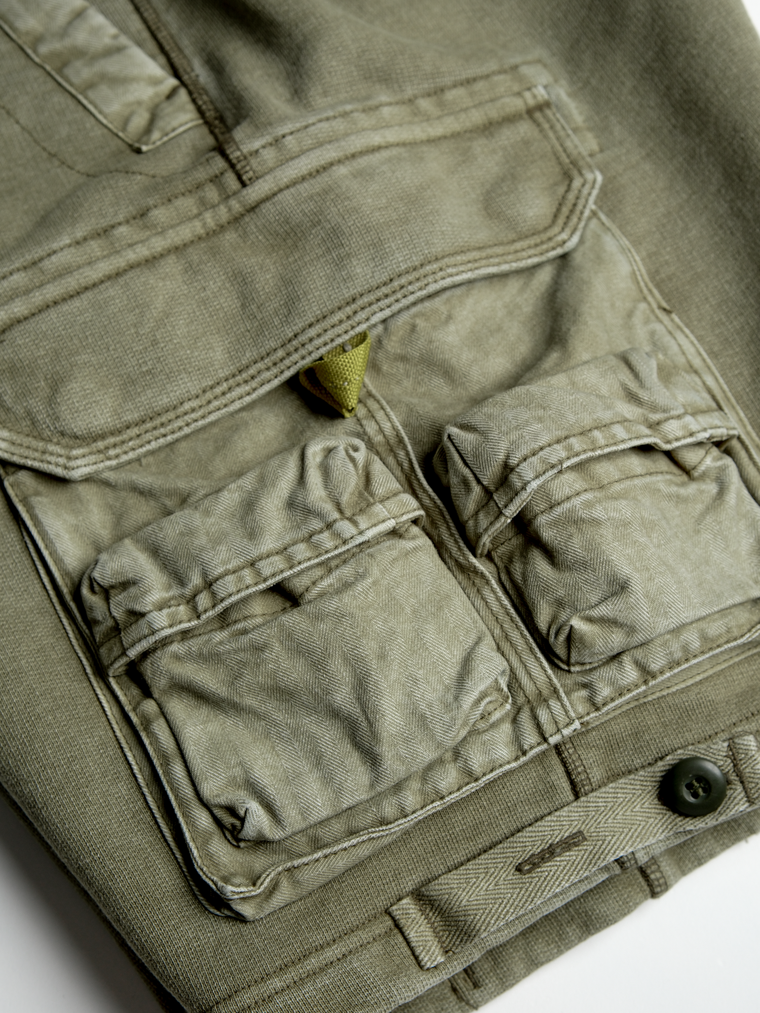 NEIGBORL Utility Multi-Pocket Drawstring Sweat Shorts