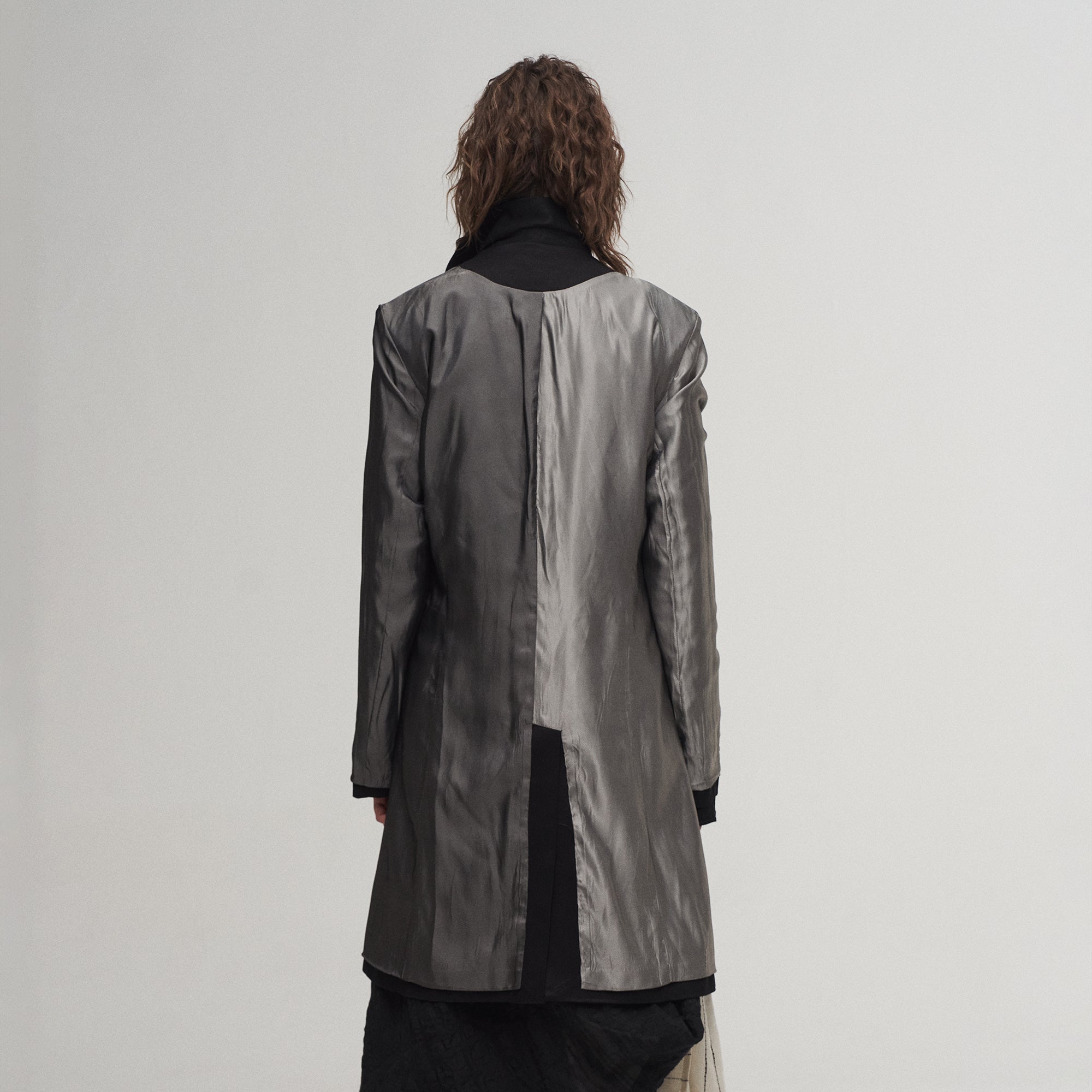 ILNya Nieternite Nifutur Reversible Armor-Sleeve Longline Blazer