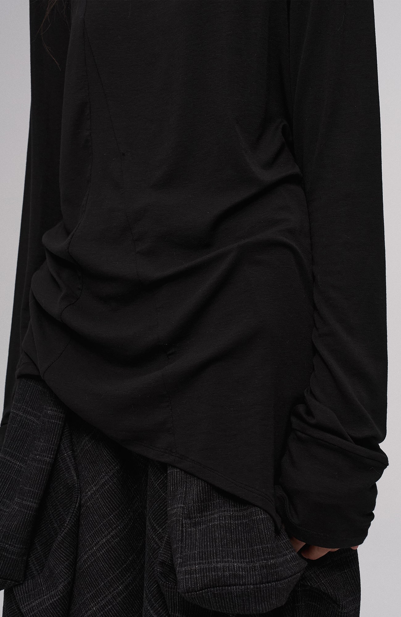 ILNya Nieternite Nifutur Deconstructed Plaid Drop-Crotch Pants