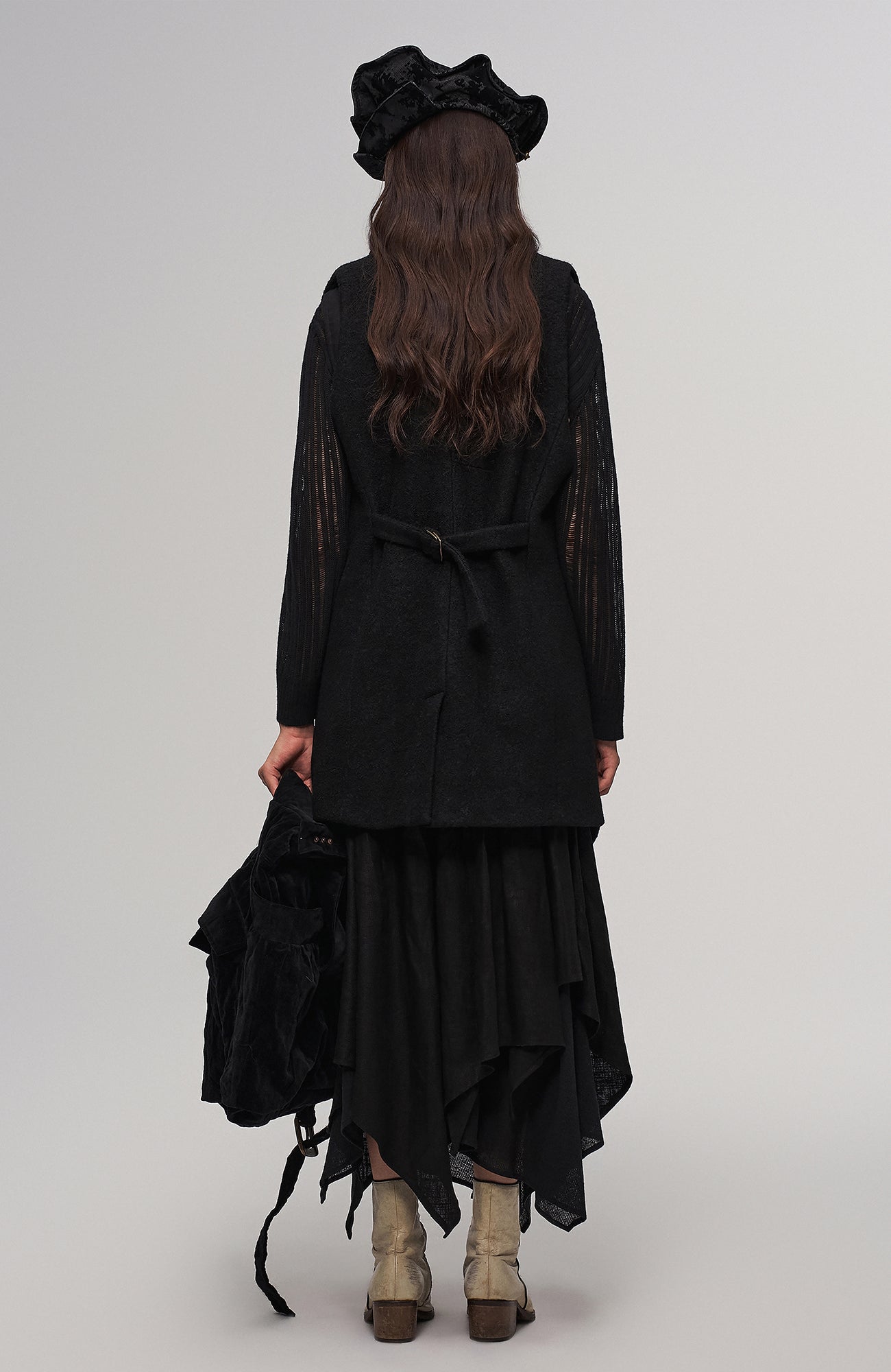 ILNya Nieternite Nifutur Velvet Oversized Crinkled Messenger Bag