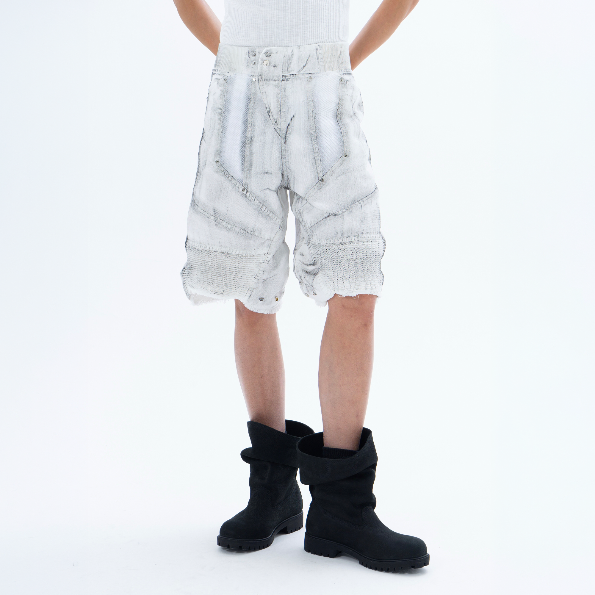 CLP Ribbed Paneled Wide-Leg Denim Shorts
