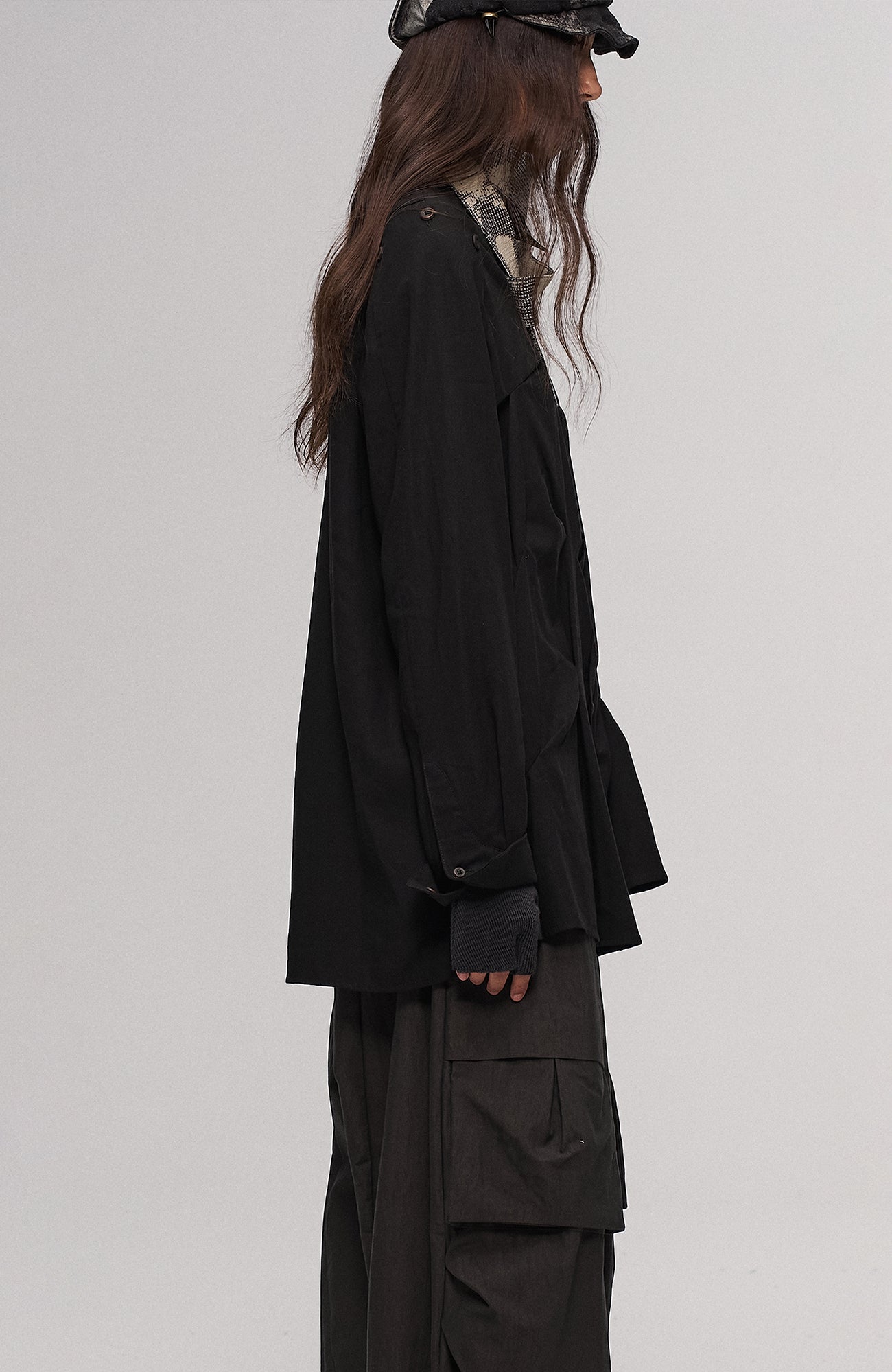 ILNya Nieternite Nifutur Asymmetrical Draped Seamed Shirt