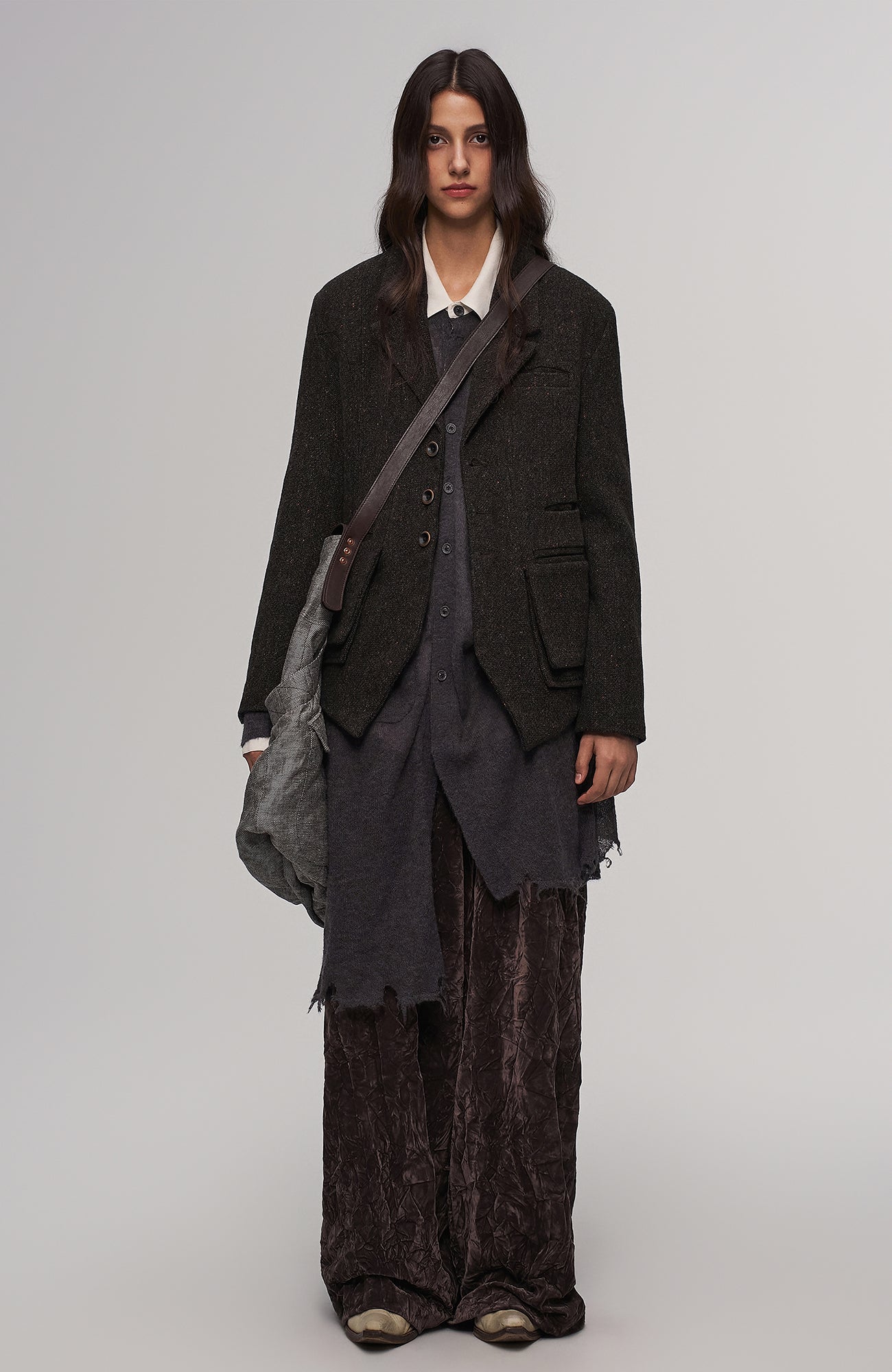 ILNya Nieternite Nifutur Oversized Linen Horsehide-Strap Messenger Bag