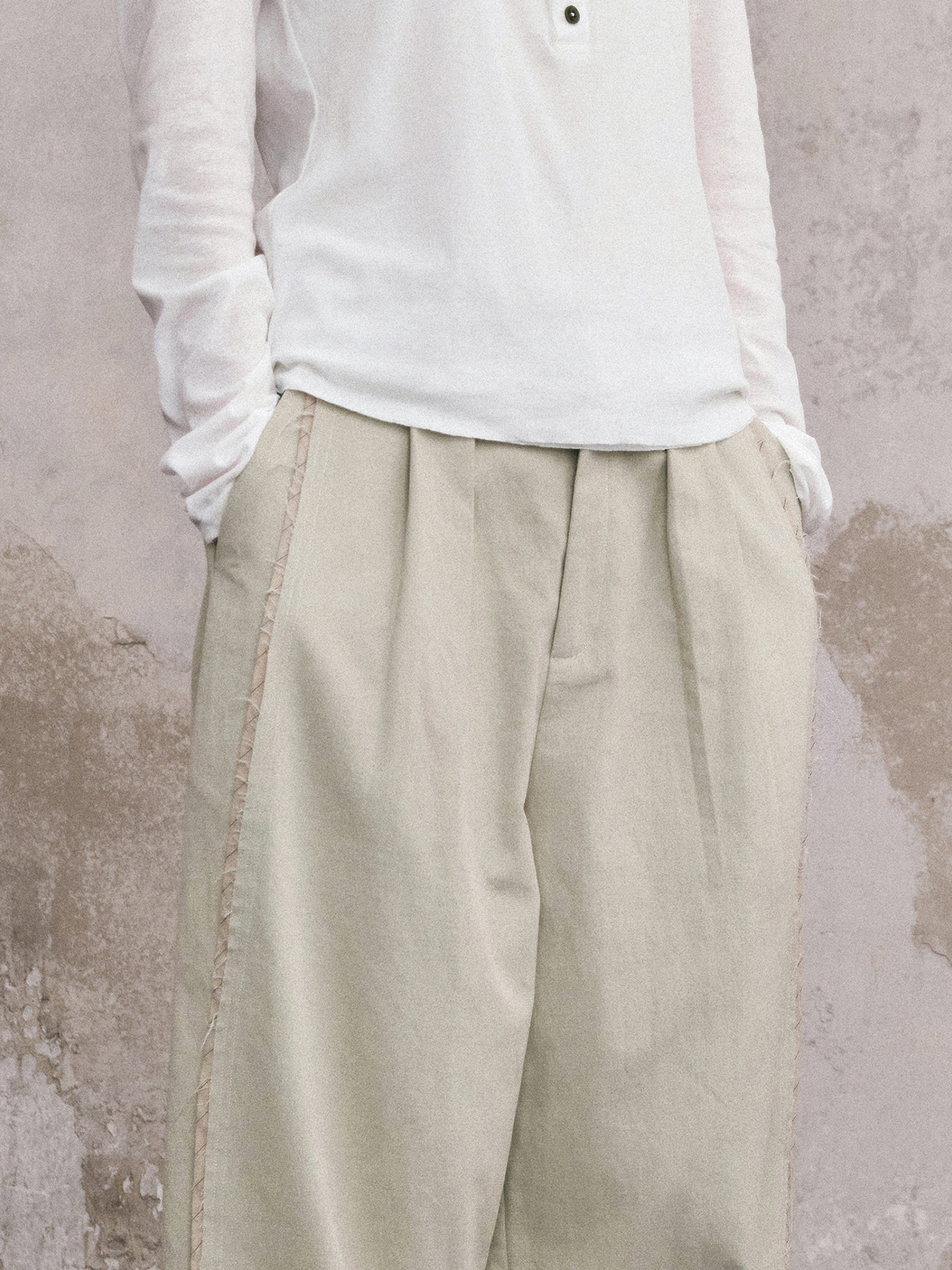 ILNya Nieternite Nifutur Linen-Blend Raw Edge Curved Pants