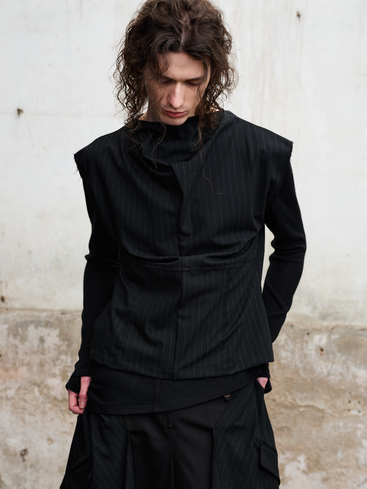 ILNya Nieternite Nifutur Paneled Pinstripe Drape Neck Vest