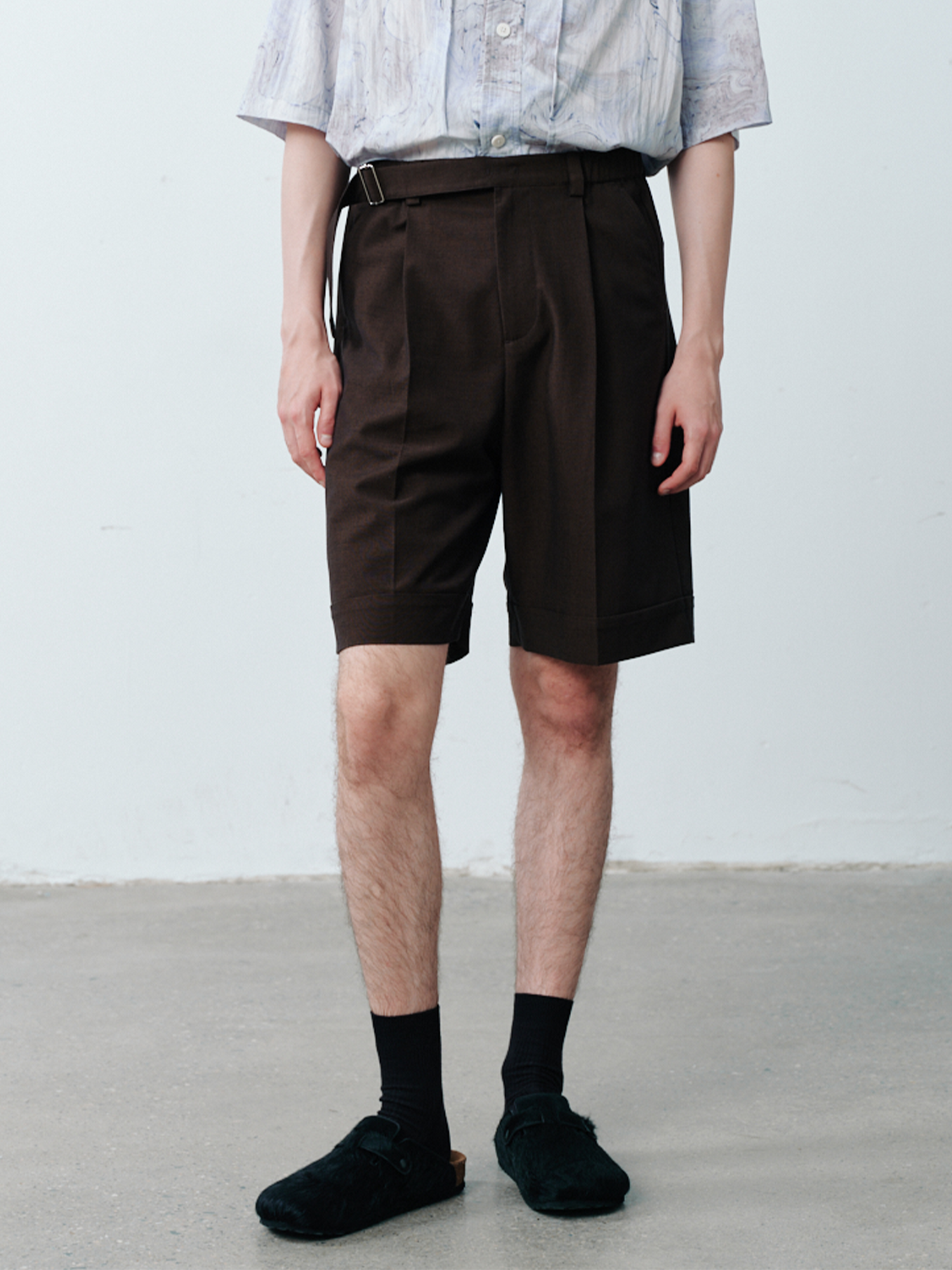 GRAINMUSTARD Pleated Linen-Blend Belt Tailored Shorts