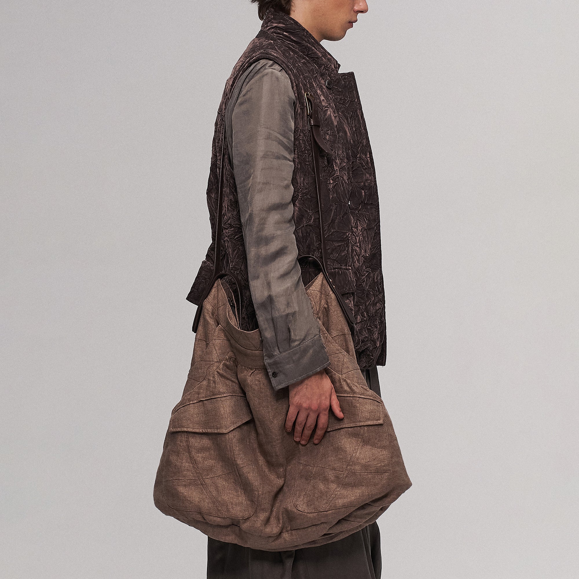 ILNya Nieternite Nifutur Oversized Linen Horsehide-Strap Messenger Bag