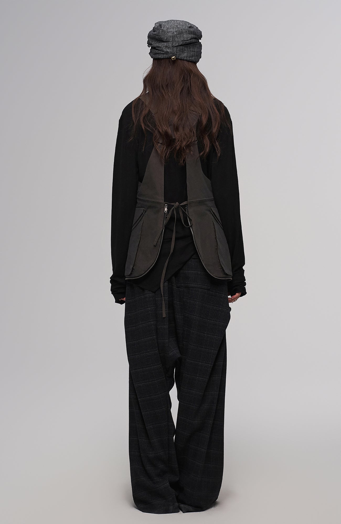 ILNya Nieternite Nifutur Multi-Use Utility Vest