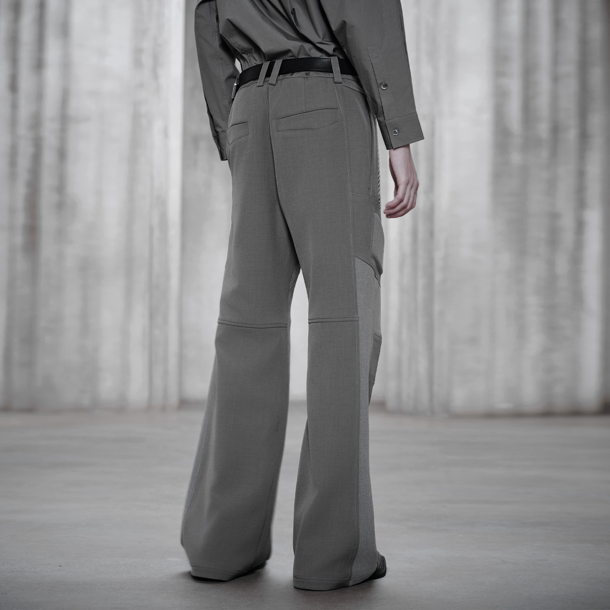 FACEONLAB Paneled Armor Padding Straight-Leg Pants