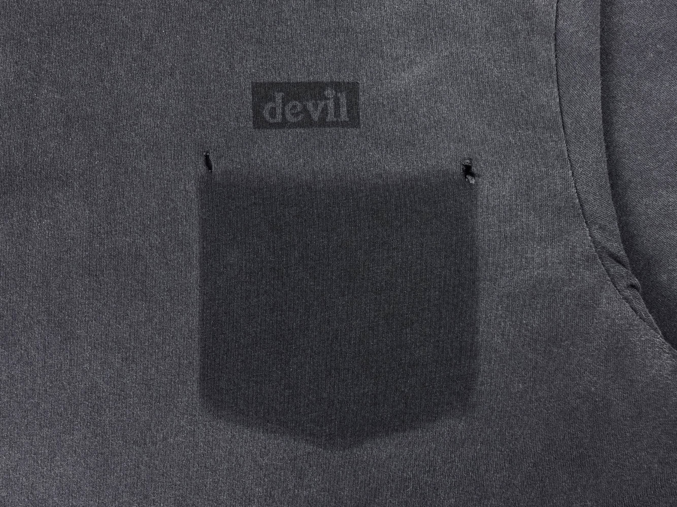 UNDERWATER Devil Distressed Long-Sleeve Tee