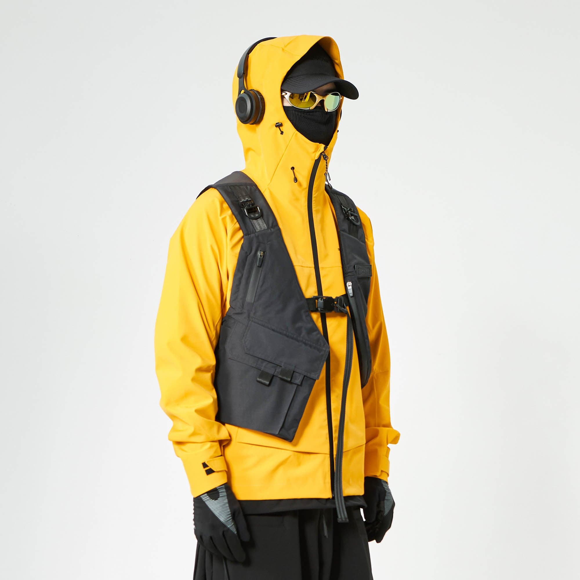 SILENSTORM Asymmetrical Multi-Pocket Tactical Vest, premium urban and streetwear designers apparel on PROJECTISR.com, SILENSTORM
