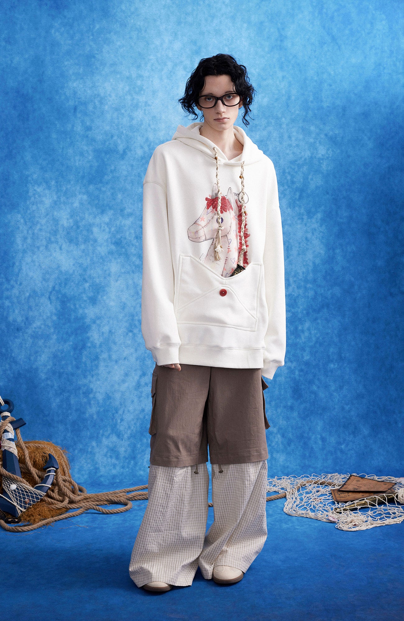 OIPWORD Envelope Pocket Pony Graphic Hoodie