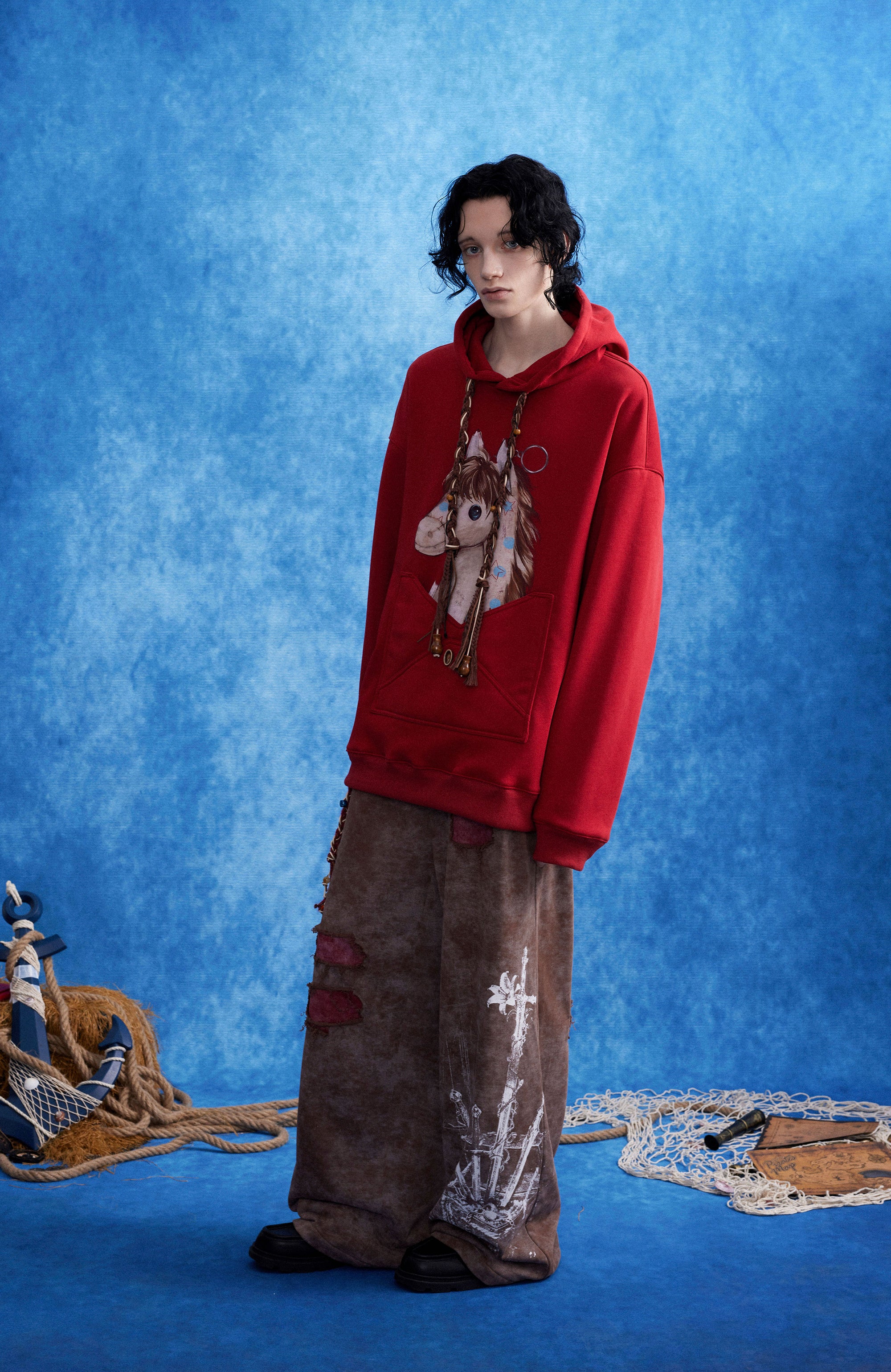 OIPWORD Envelope Pocket Pony Graphic Hoodie