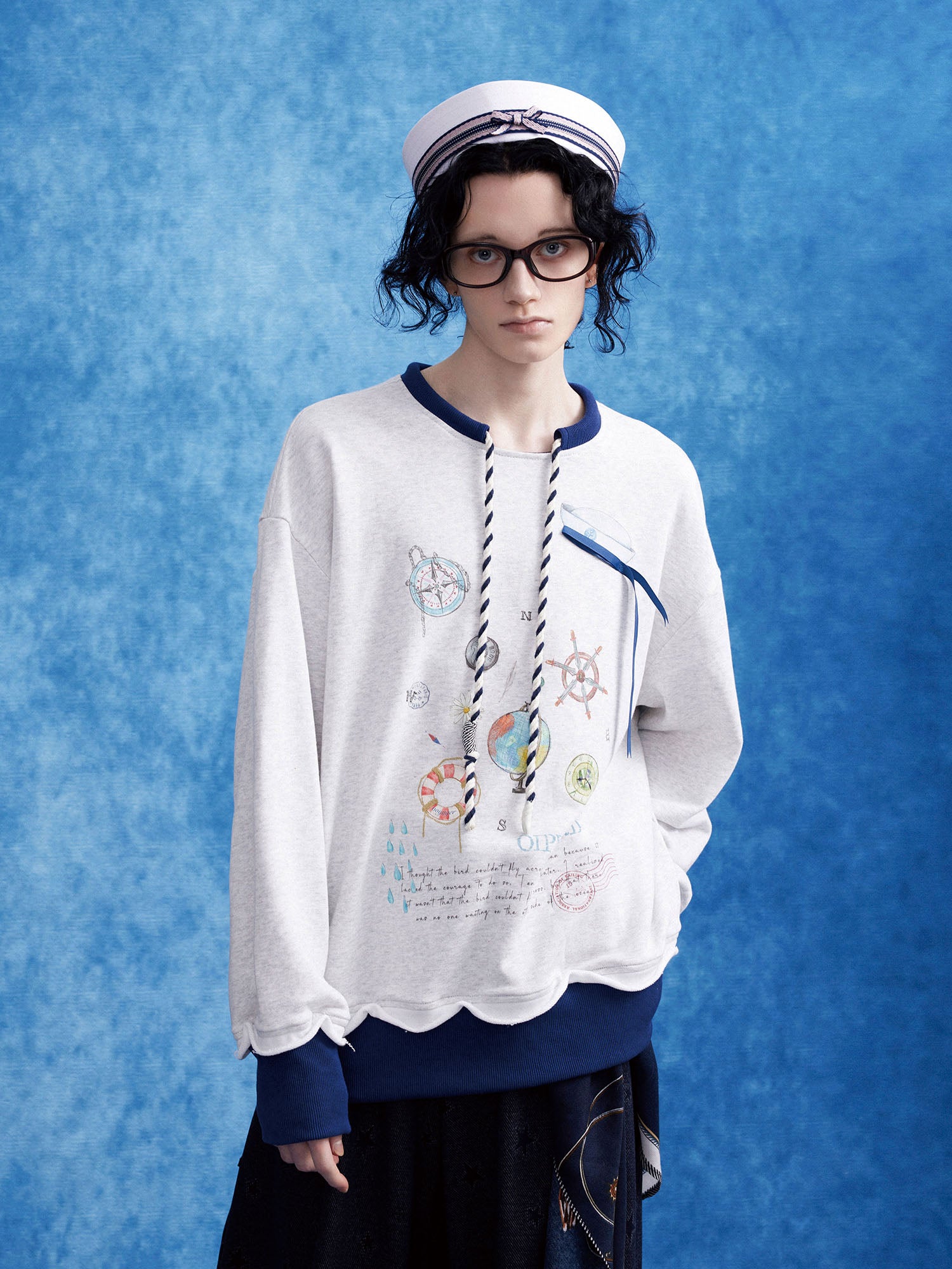 OIPWORD Voyager Graphic Scallop-Hem Sweatshirt