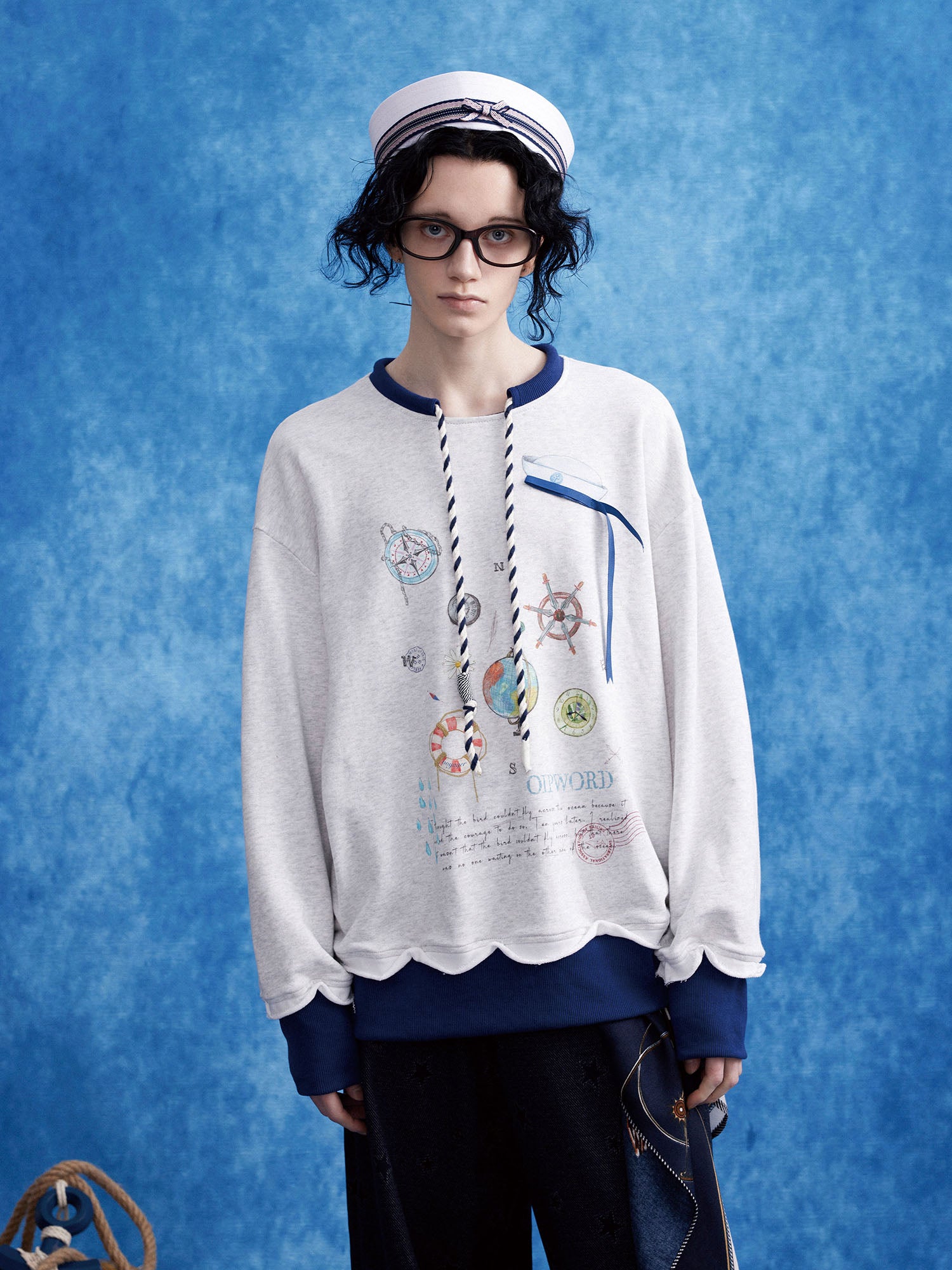 OIPWORD Voyager Graphic Scallop-Hem Sweatshirt