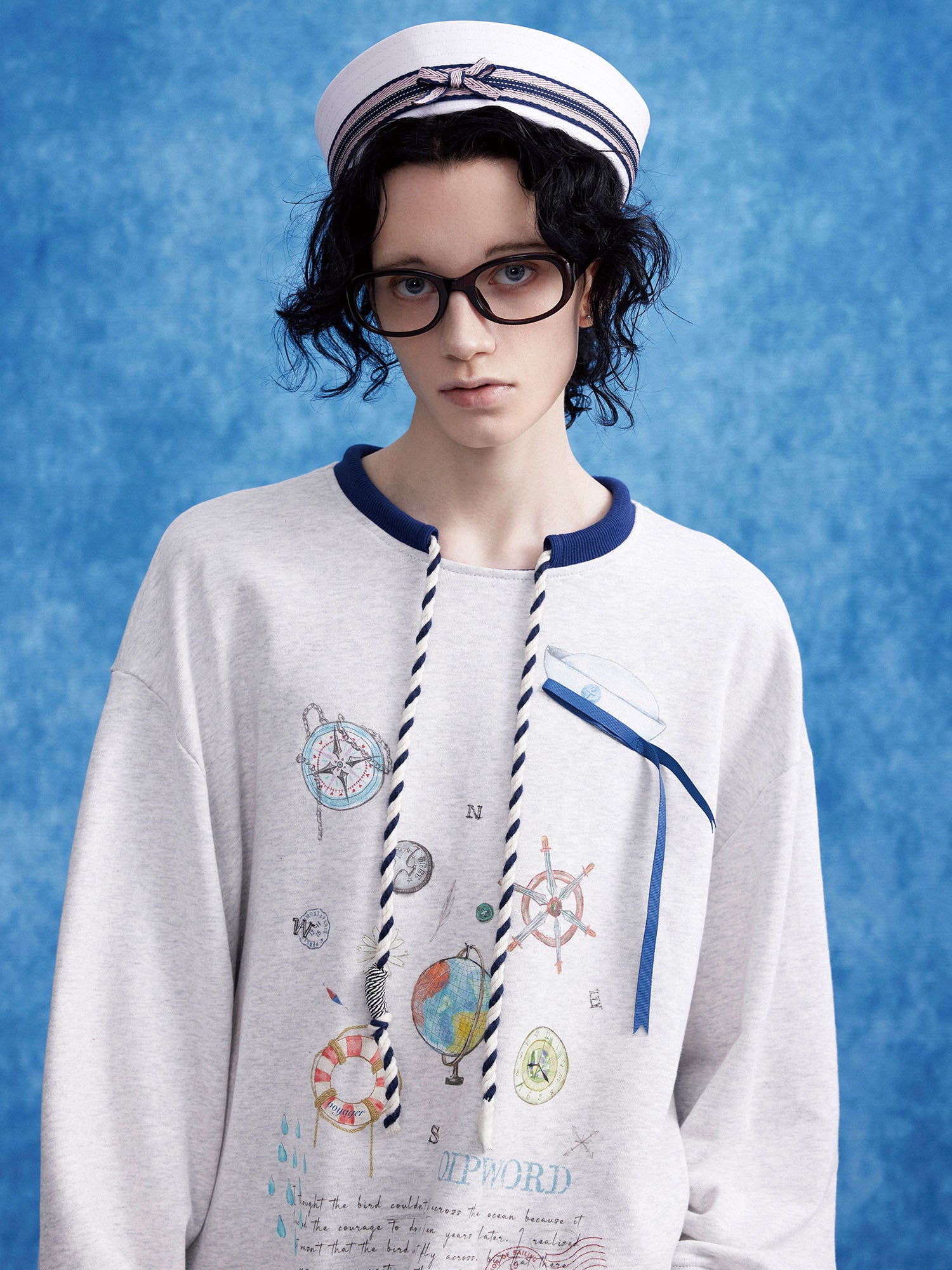 OIPWORD Voyager Graphic Scallop-Hem Sweatshirt