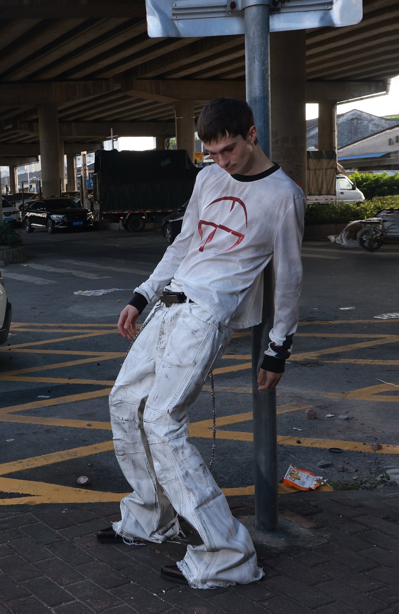 REBEL WAVE Distressed Stacked Flared Jeans