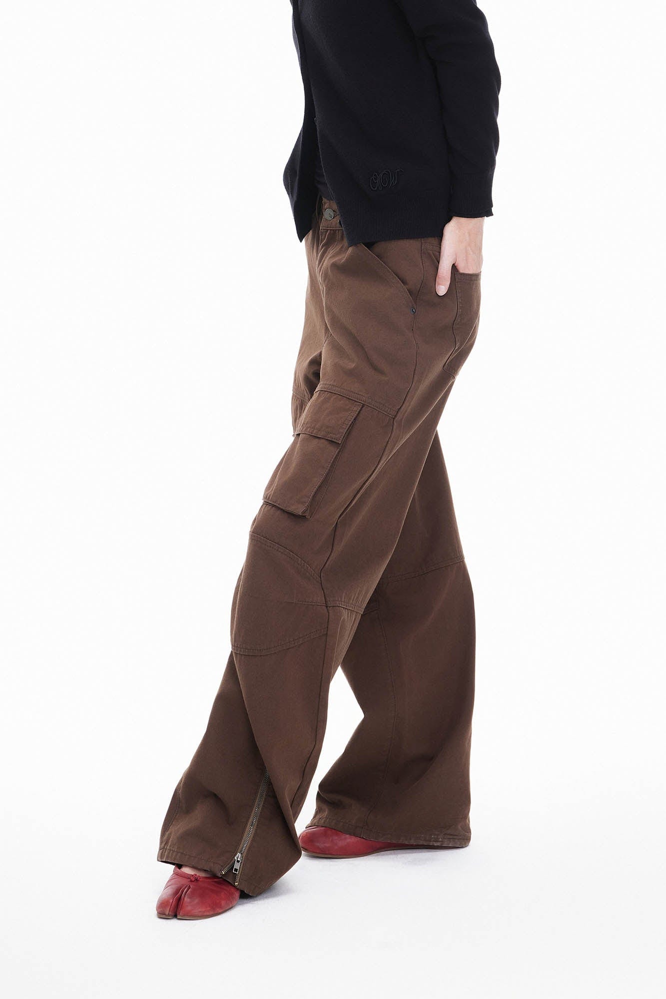 ARTIFICIAL WORLD Zip-Hem Multi-Pocket Wide-Leg Cargo, premium urban and streetwear designers apparel on PROJECTISR.com, ARTIFICIAL WORLD