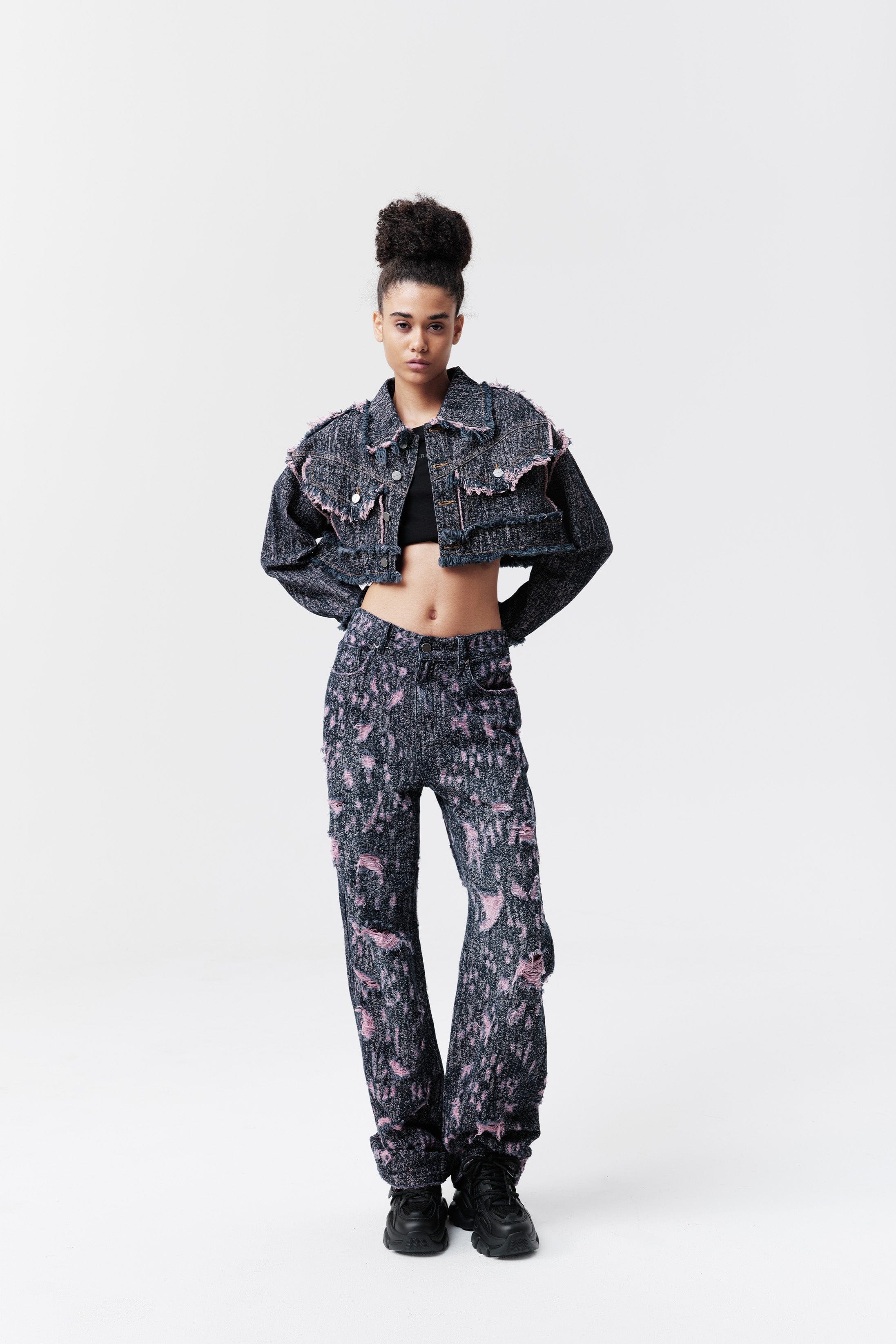 VANN VALRENCE Distressed Frayed Cropped Denim Jacket